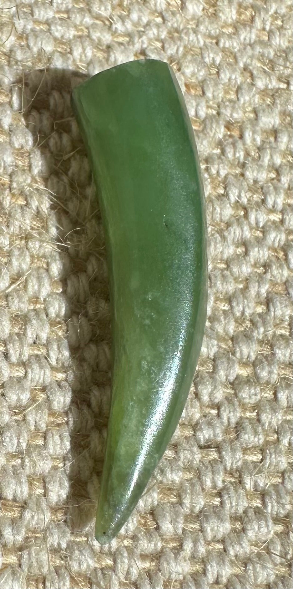 Australian Cowell green jade Talon/Horn blessing carving