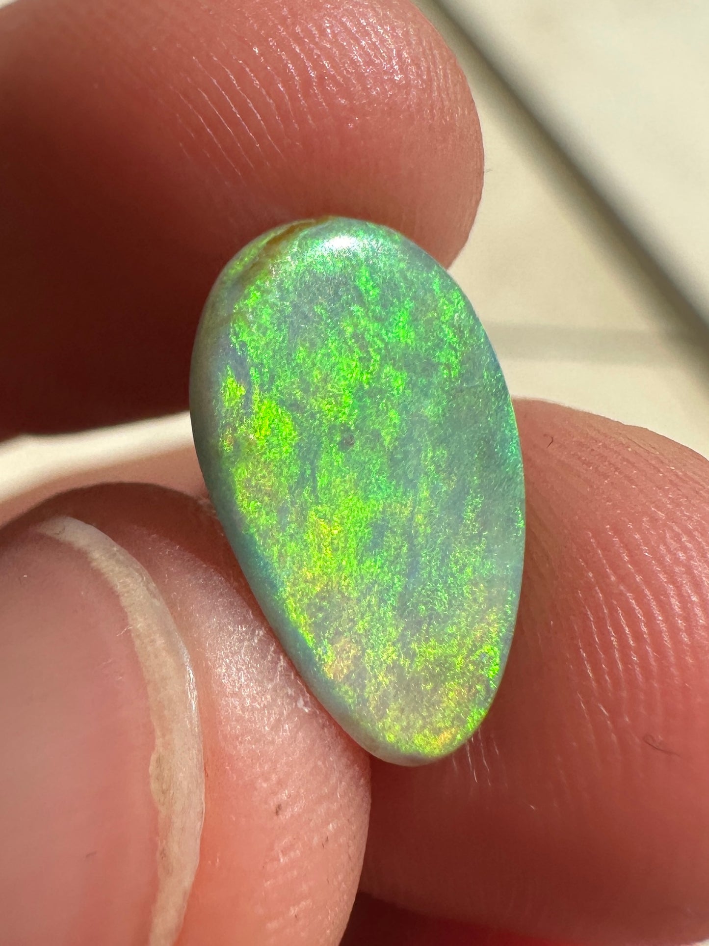 Australian Lightning Ridge multicolored black unset pendant or ring Crystal Opal green 2.30 ct