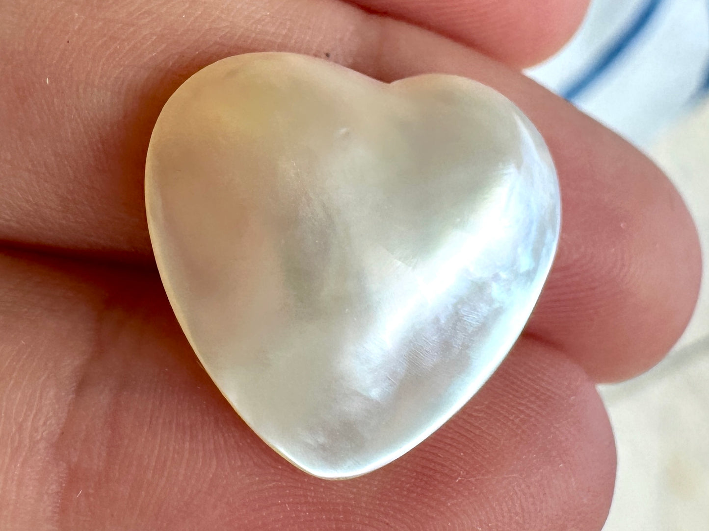 Australian white and cream Mabe Pearl unset pendant or ring or bracelet or earrings 9.73 cts
