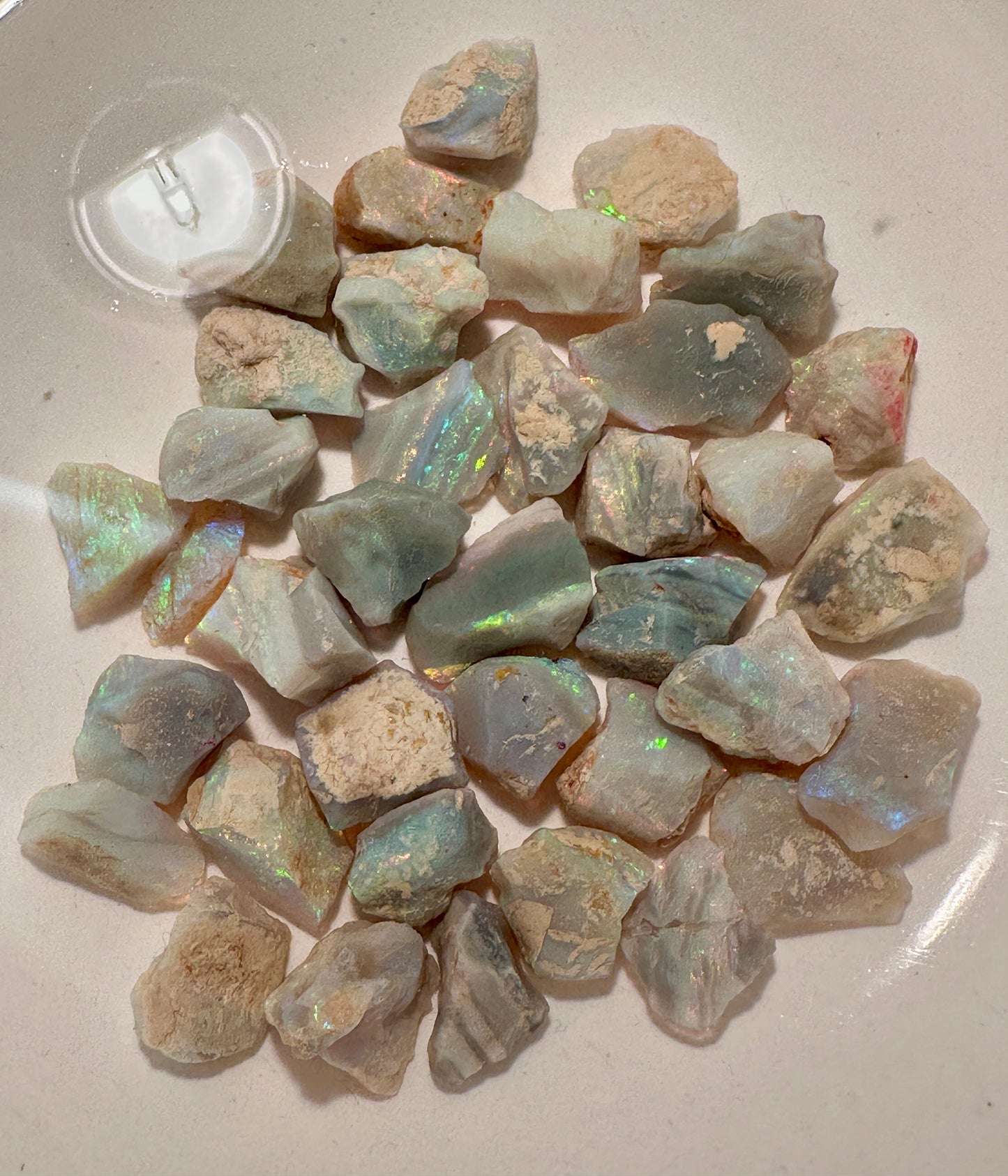 Opal Essence Australian Lambina Rough Grey Base opal multicolored Unset