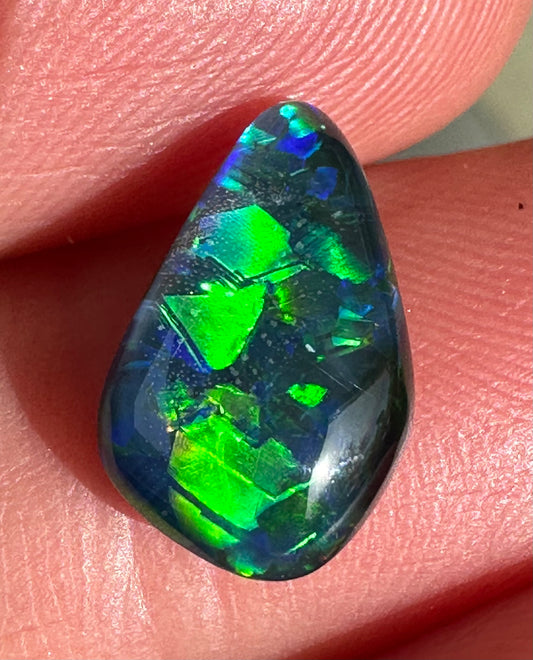 Australian gem crystal freeform opal triplet 13x8mm 2.95 cts