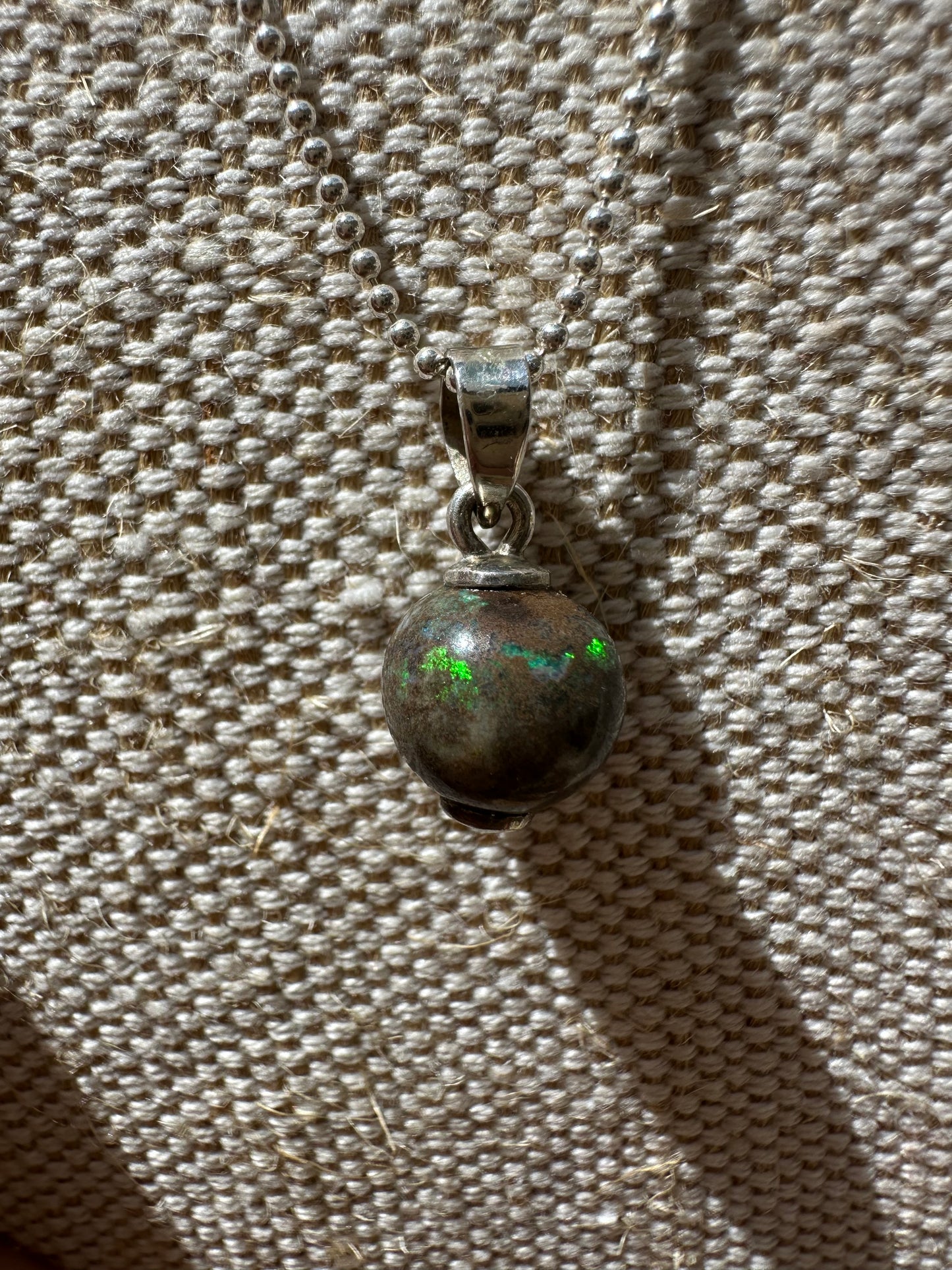 Australian Andamooka Matrix green focal bead pendant 4ct