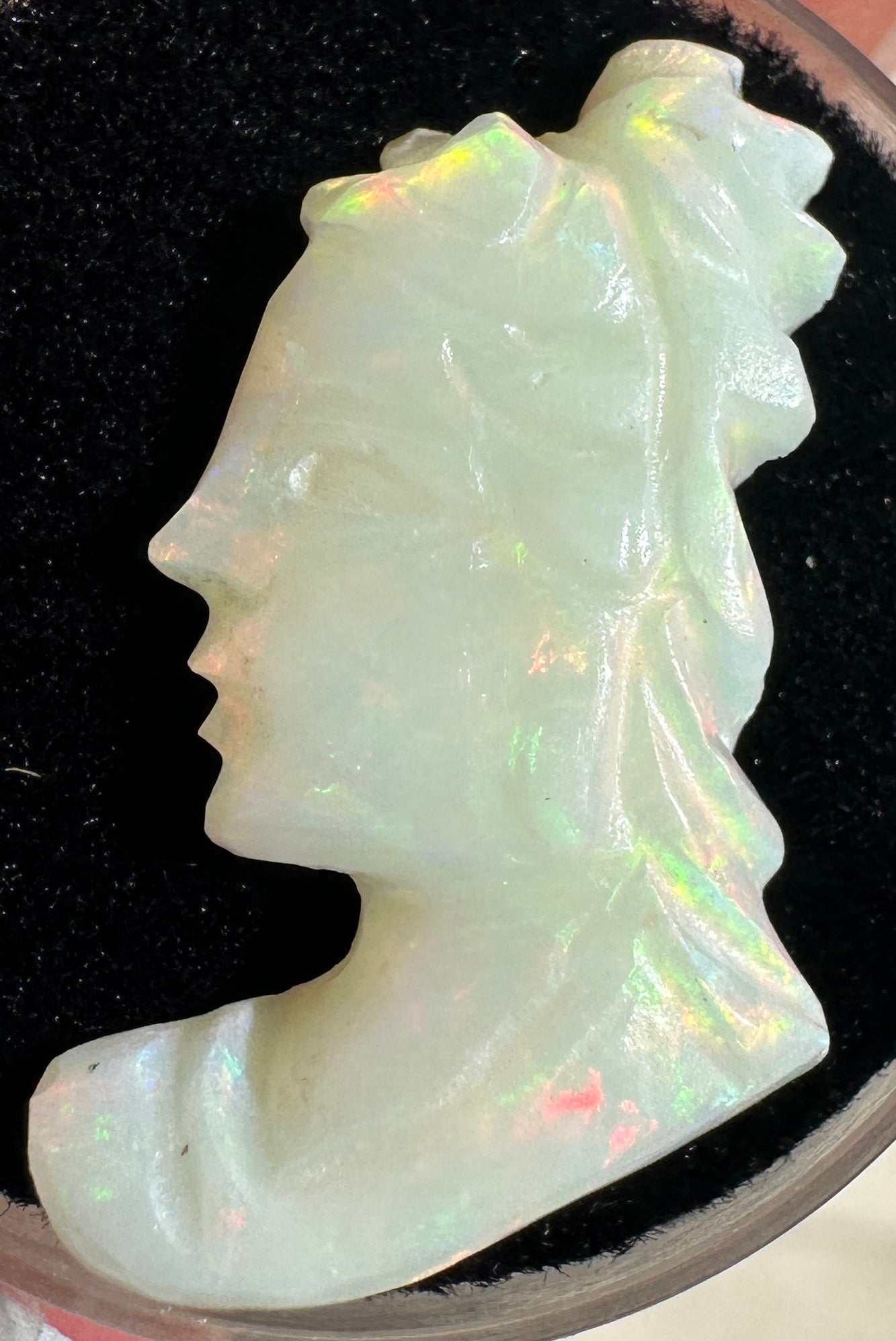 Australian Coober Pedy multicolored opal cameo pendant 6.90 cts