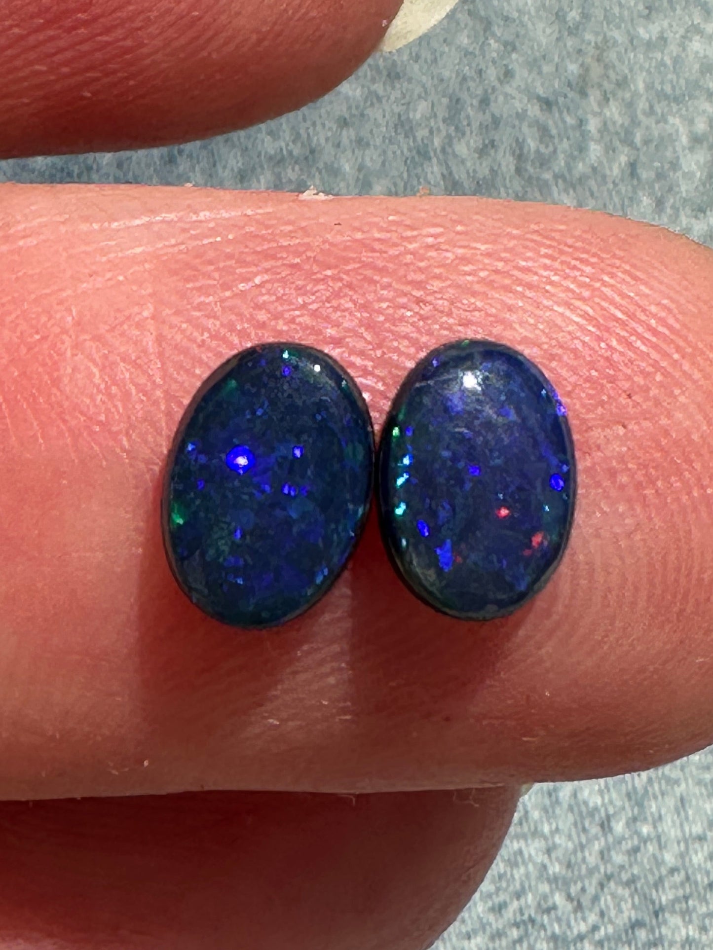 Australian lightning ridge doublet Opal pair multicolored unset pendant or earrings 1.285 cts