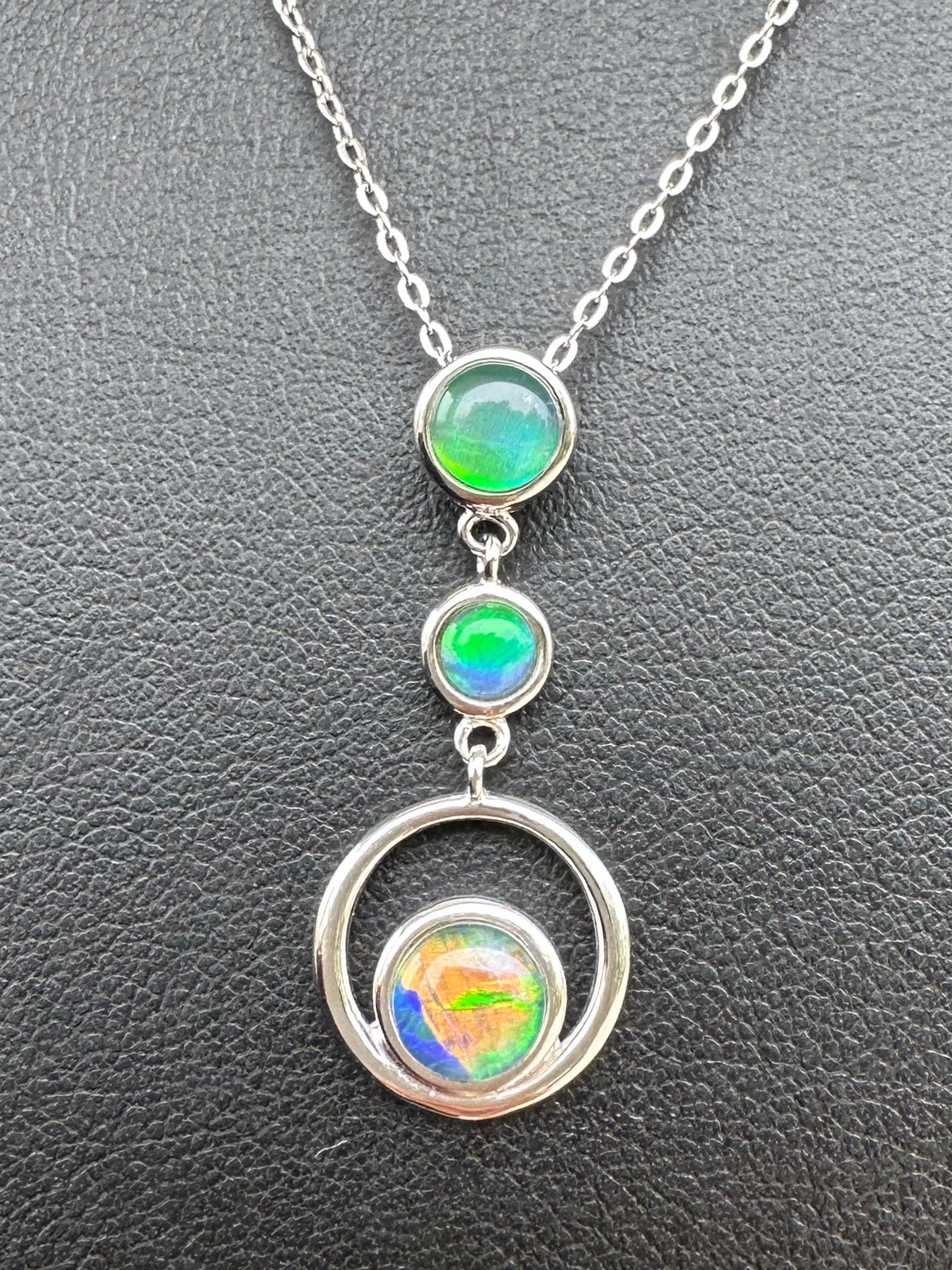 Coober Pedy 3-stone drop pendant - Australian natural Opal triplet set in sterling silver 9.94 cts