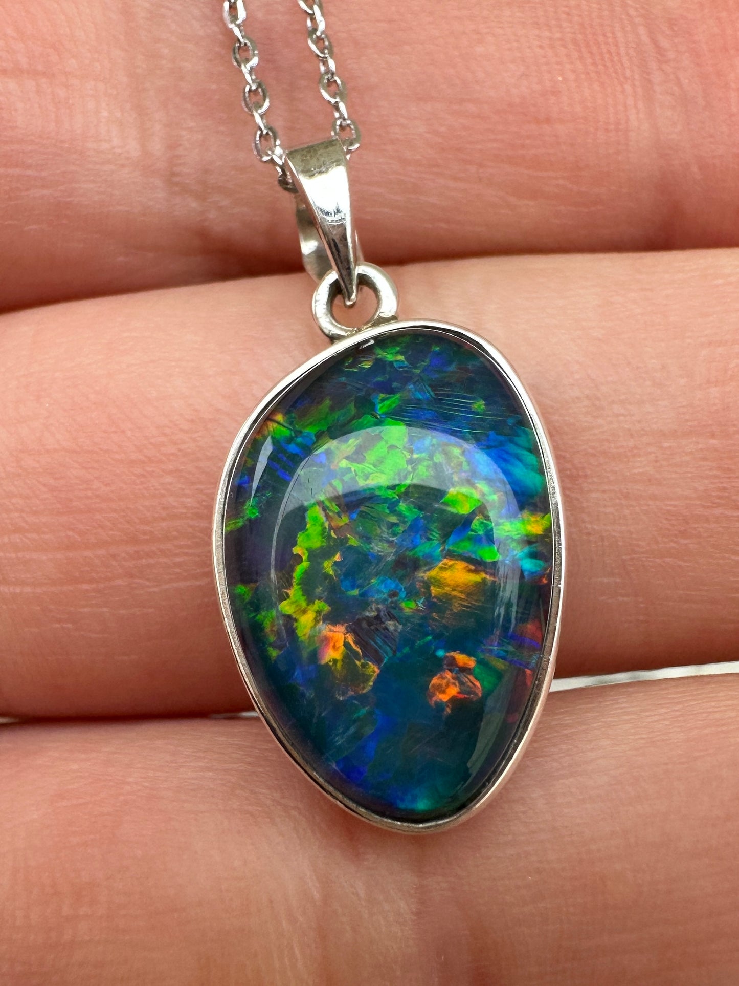 Coober Pedy triplet opal pendant - Australian natural Opal triplet set in sterling silver 11 cts