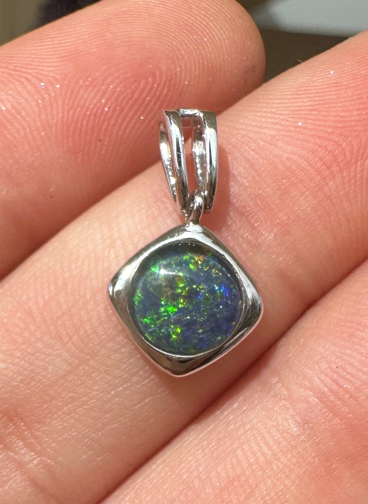 Australian muliticolored opal doublet drop pendant set in sterling silver 4.52 cts