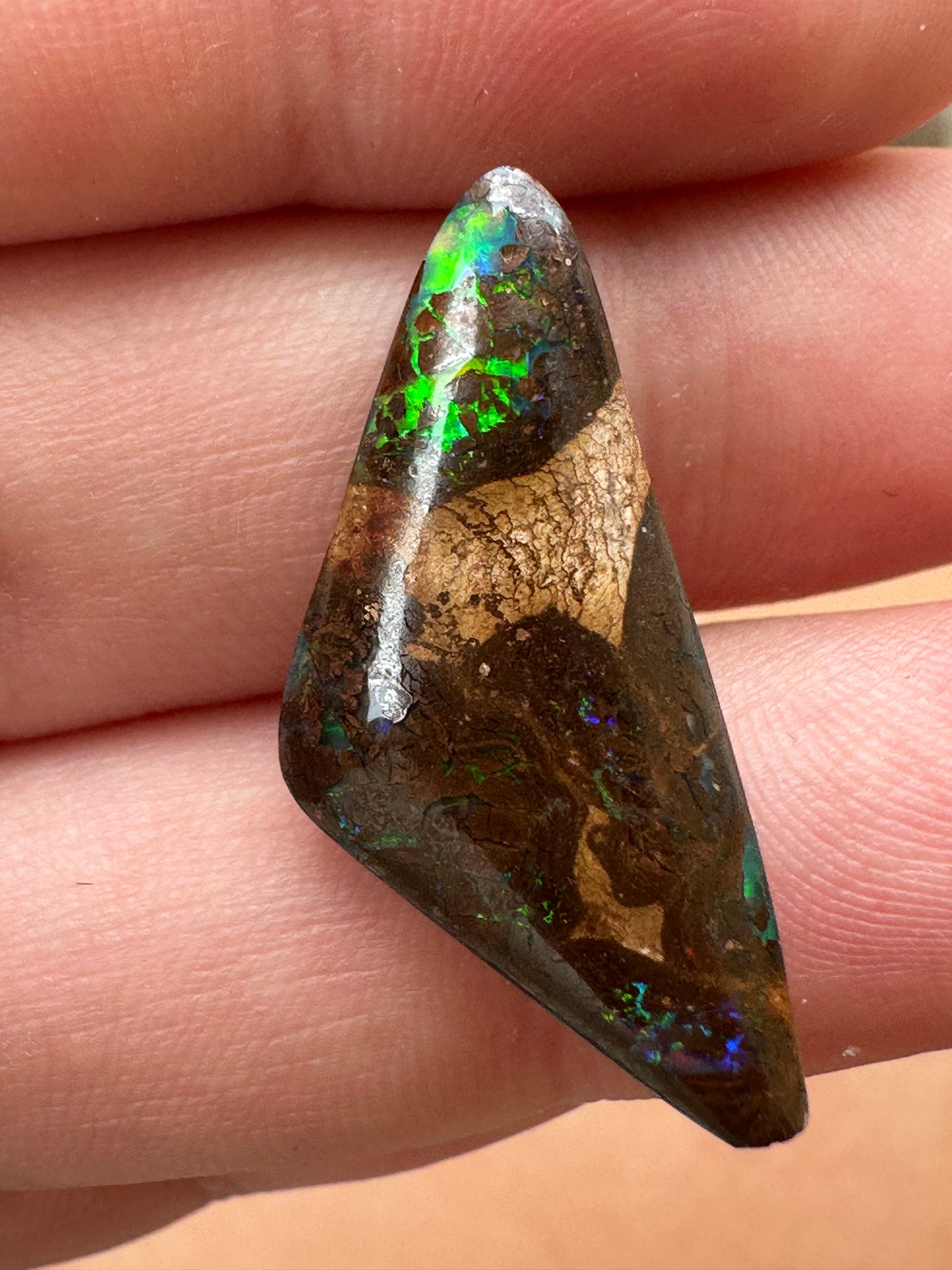 Opal Australian Queensland boulder unset pendant or ring multicolored opal 10cts