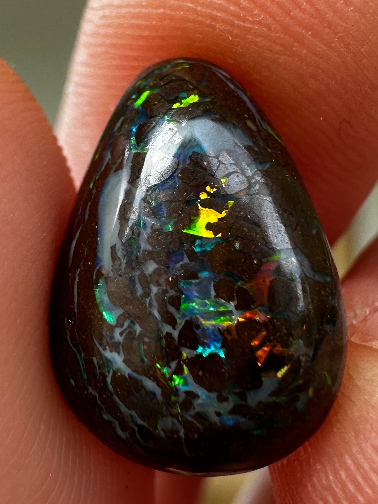 Opal Essence Queensland Boulder opal cut stone pendant or ring 5 cts