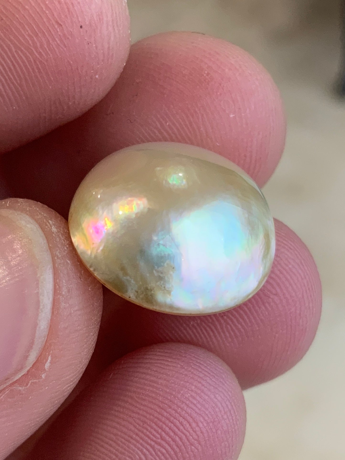 Opal Essence Australian Mabe Blister Pearl White Round pendant or ring