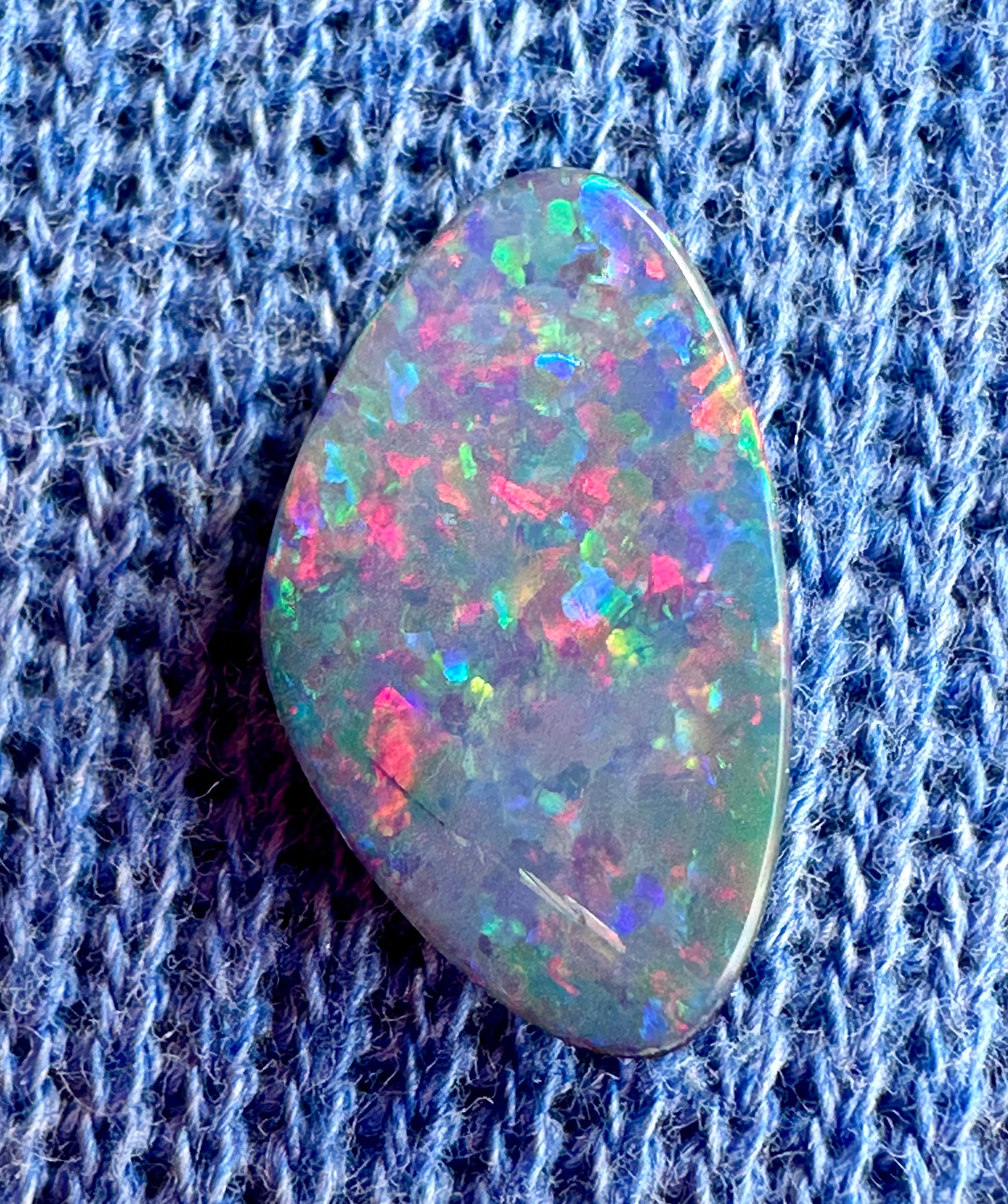 Natural Australian Opal doublet 2.75 cts