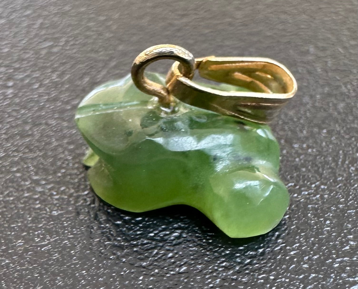 Australian Cowell Green Jade Frog Blessing Charm