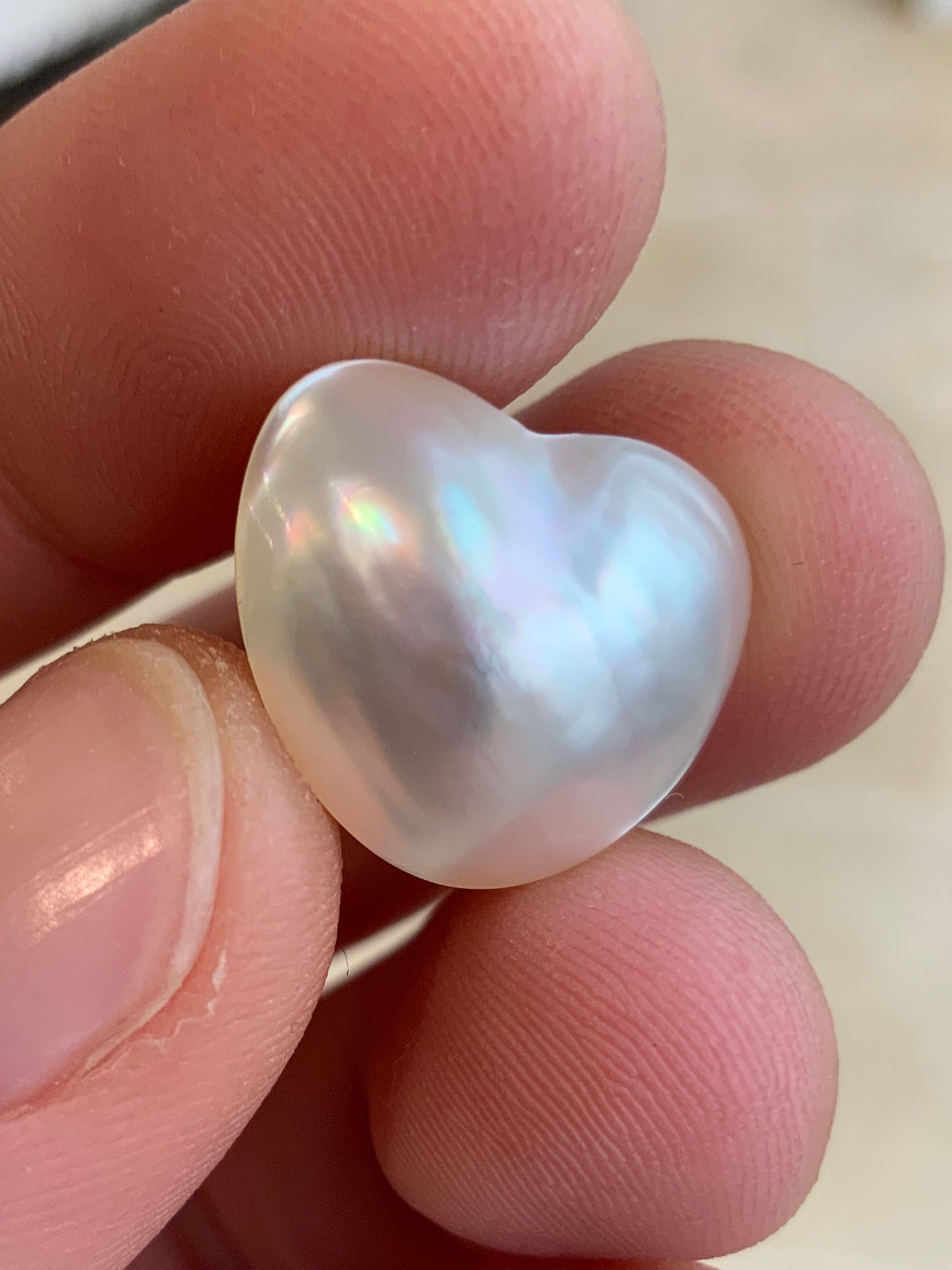 Opal Essence Mabe pearl white heart 