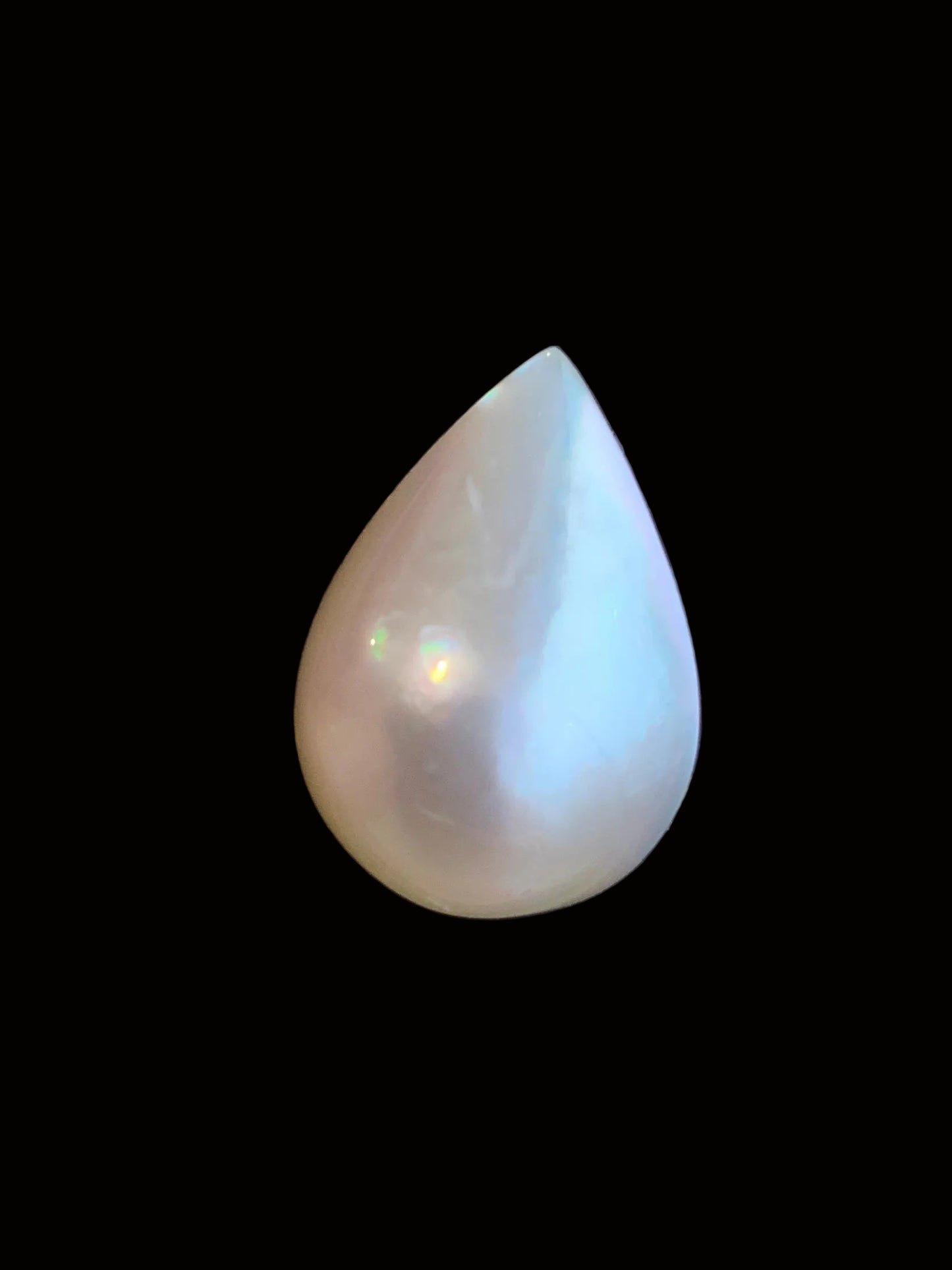 Opal Essence Mabe pearl white teardrop 