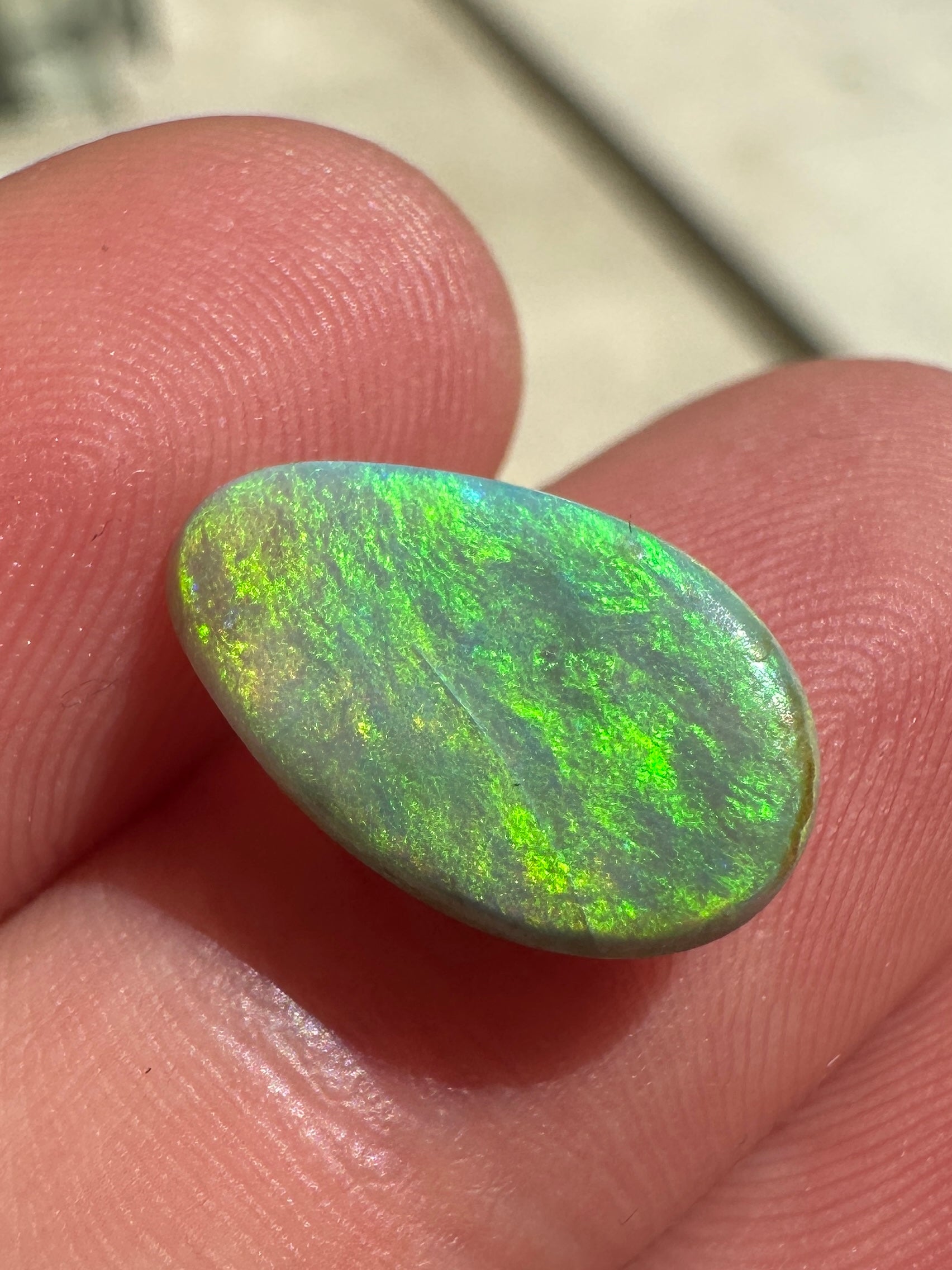 Australian Lightning Ridge multicolored black unset pendant or ring Crystal Opal green 2.30 ct