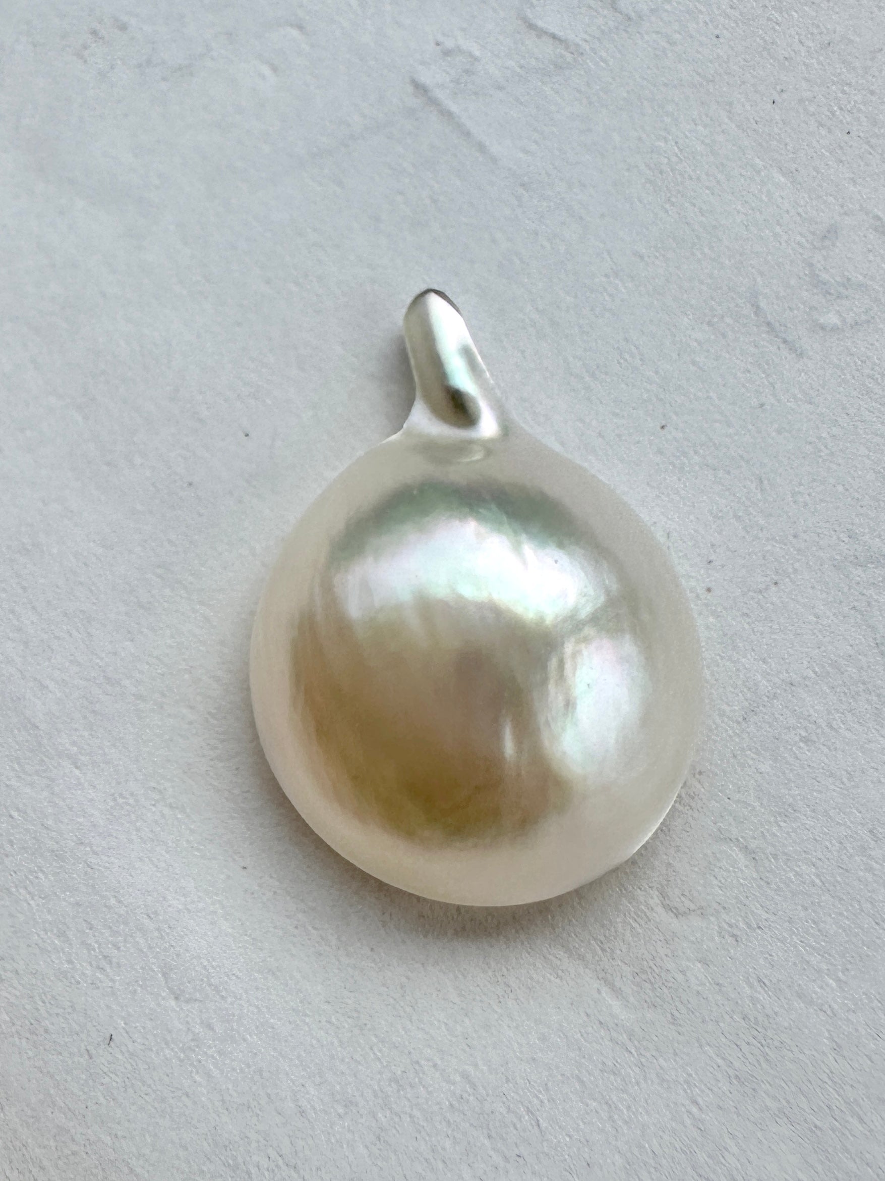 Australian white and cream Mabe Pearl unset pendant or ring or bracelet or earrings 7.27 cts