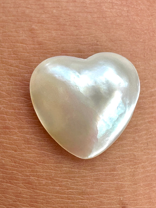 Australian white and cream Mabe Pearl unset pendant or ring or bracelet or earrings 9.73 cts