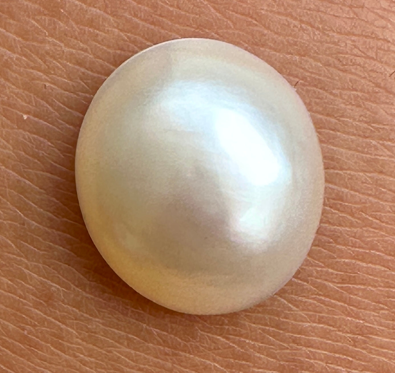 Australian white and cream Mabe Pearl unset pendant or ring or bracelet or earrings 13.26 cts