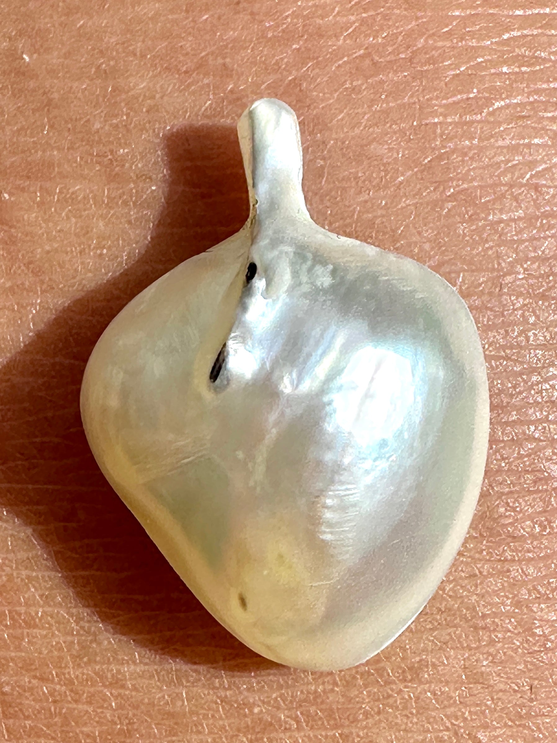 Australian white and cream Mabe Pearl unset pendant or ring or bracelet or earrings 8.965 cts