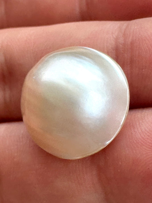 Australian white and cream Mabe Pearl unset pendant or ring or bracelet or earrings 10.01 cts