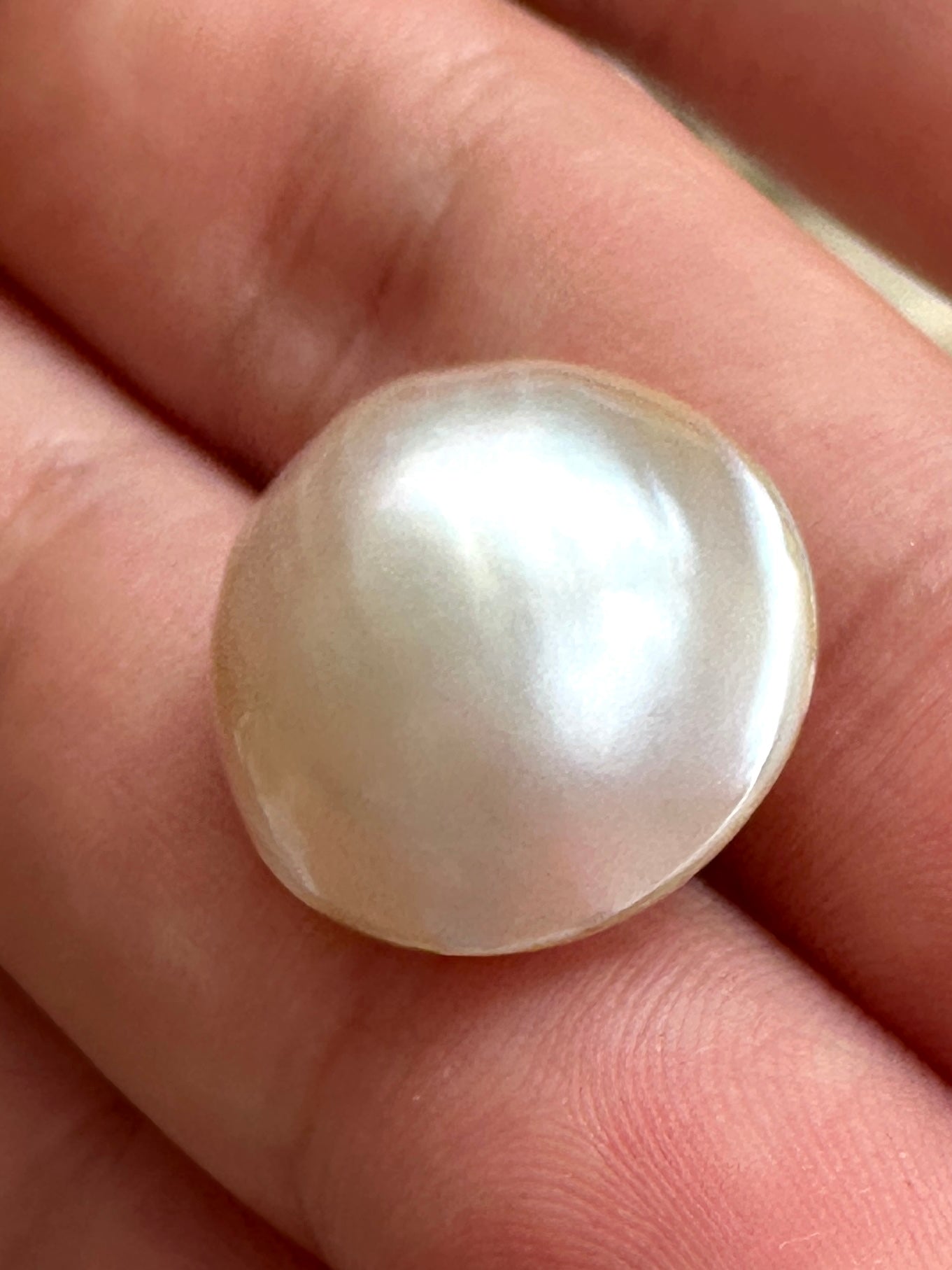Australian white and cream Mabe Pearl unset pendant or ring or bracelet or earrings 10.01 cts