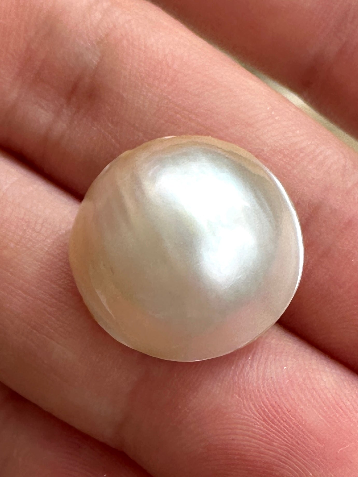 Australian white and cream Mabe Pearl unset pendant or ring or bracelet or earrings 10.01 cts