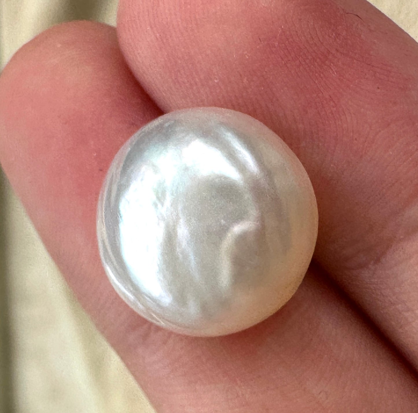 Australian white and cream Mabe Pearl unset pendant or ring or bracelet or earrings 8.865 cts