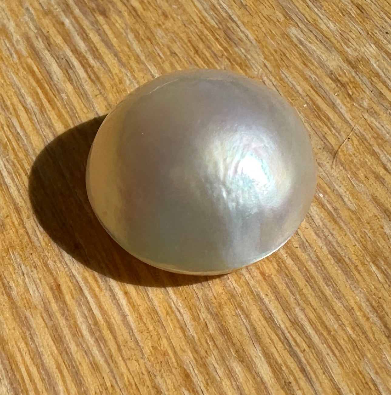 Australian white and cream Mabe Pearl unset pendant or ring or bracelet or earrings 14.935 cts