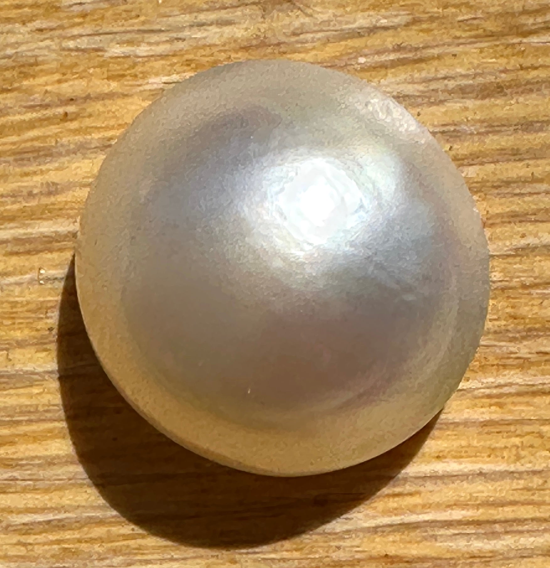 Australian white and cream Mabe Pearl unset pendant or ring or bracelet or earrings 14.935 cts