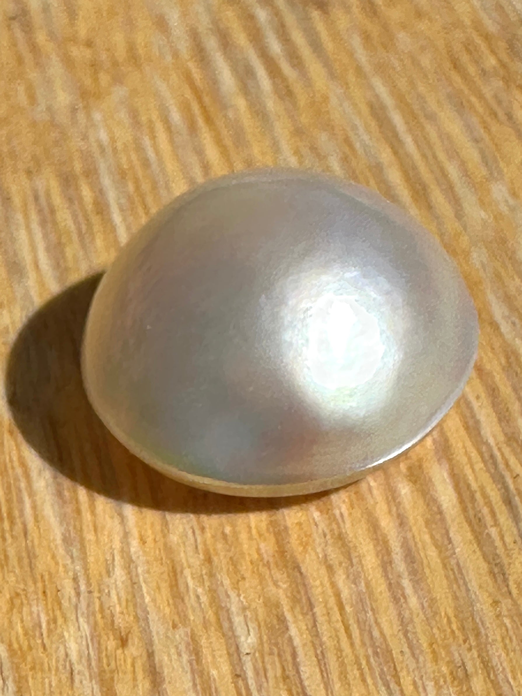 Australian white and cream Mabe Pearl unset pendant or ring or bracelet or earrings 14.935 cts