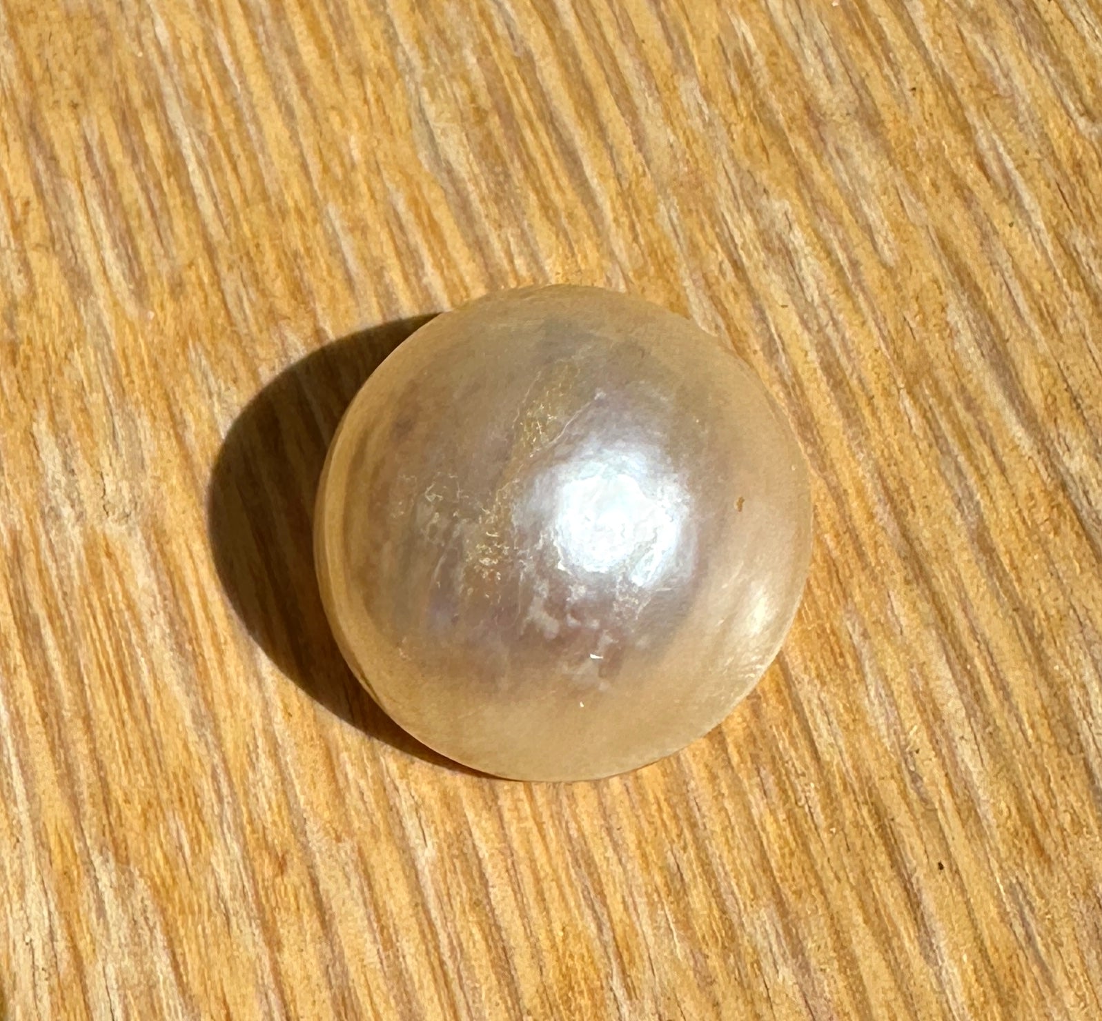 Australian white and cream Mabe Pearl unset pendant or ring or bracelet or earrings 7.76 cts