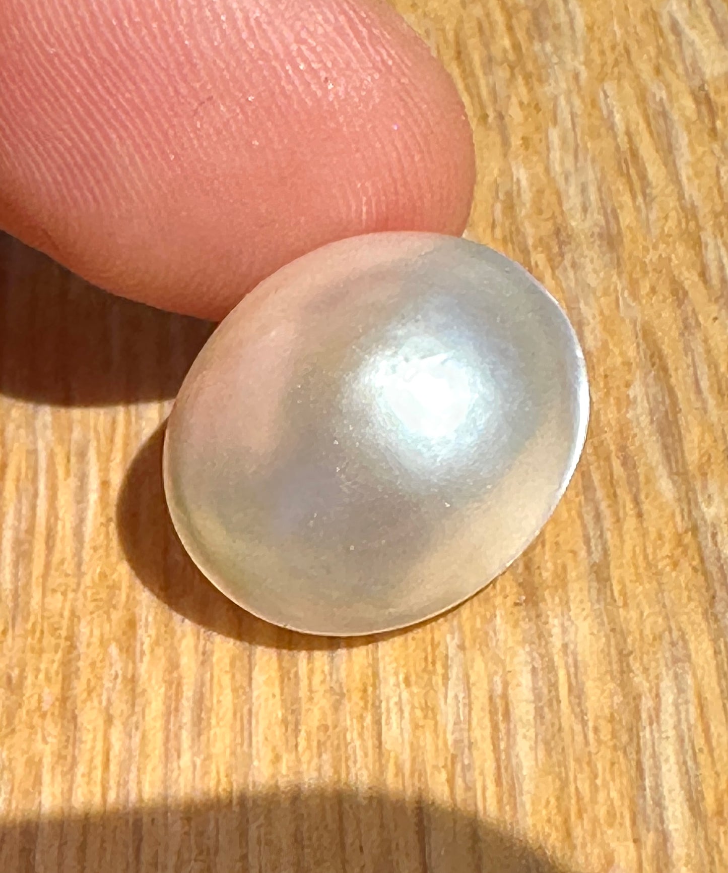 Australian white and cream Mabe Pearl unset pendant or ring or bracelet or earrings 6.575 cts