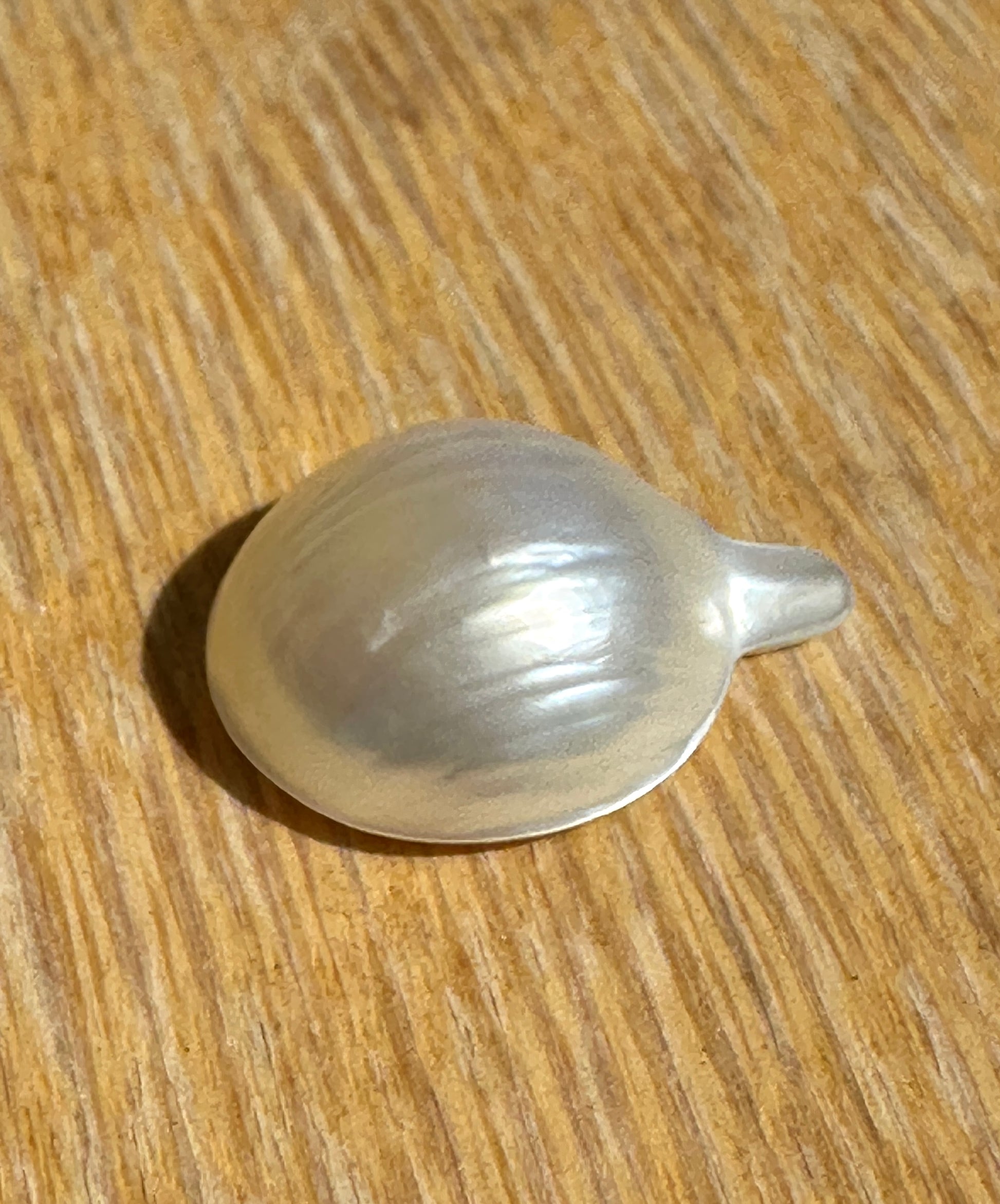 Australian white and cream Mabe Pearl unset pendant or ring or bracelet or earrings 7.355 cts