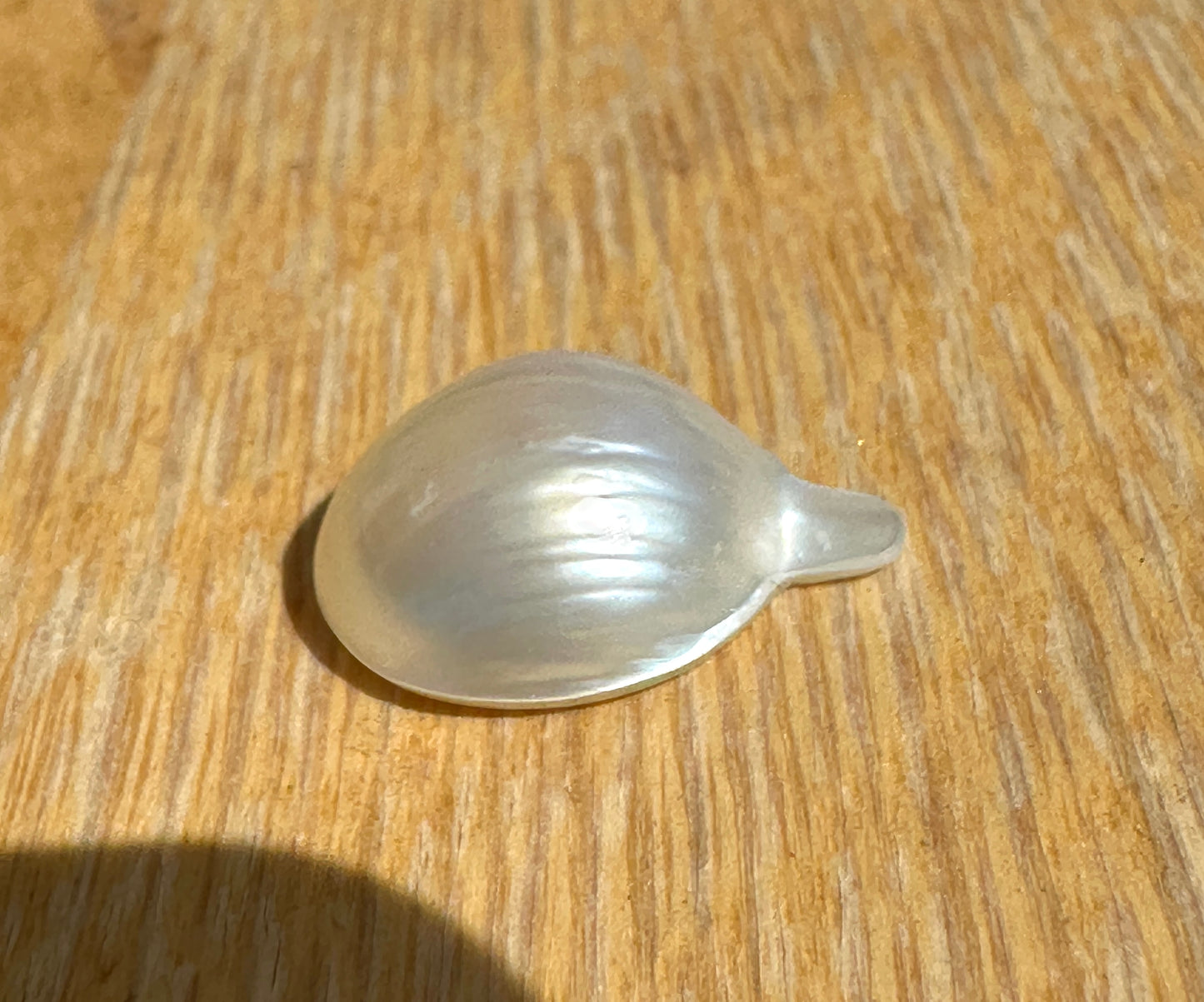 Australian white and cream Mabe Pearl unset pendant or ring or bracelet or earrings 7.355 cts