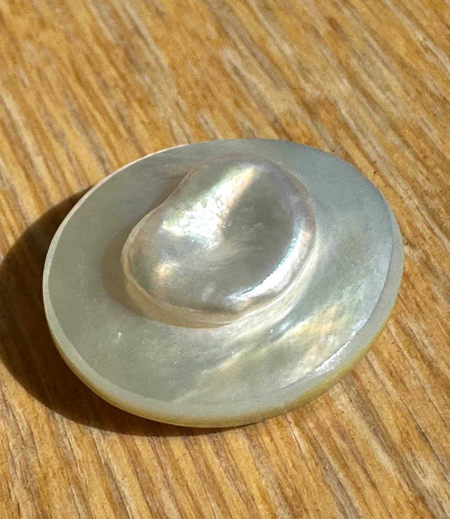 Australian white and cream Mabe Pearl unset pendant or ring or bracelet or earrings 11.445 cts