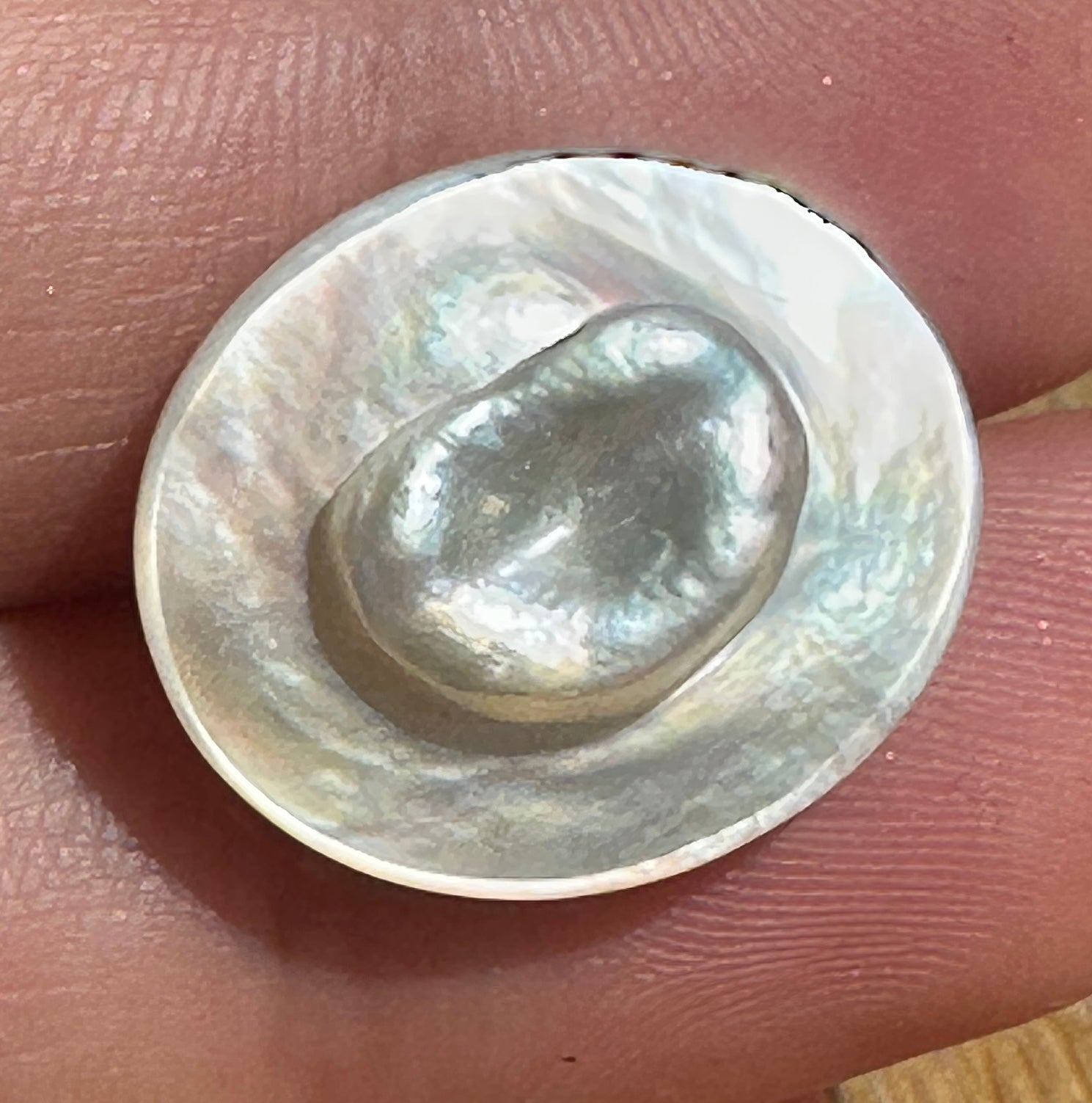 Australian white and cream Mabe Pearl unset pendant or ring or bracelet or earrings 11.445 cts