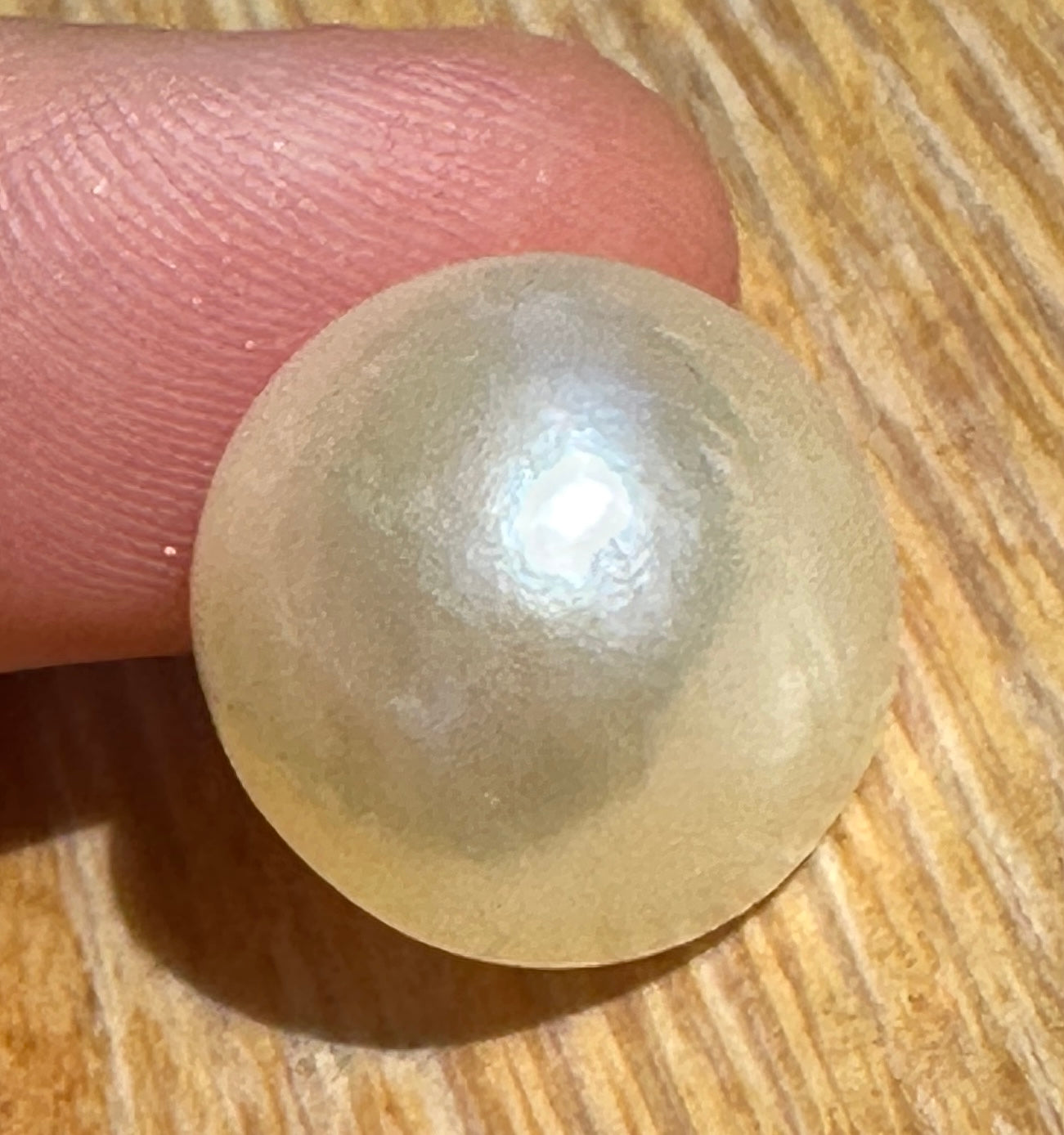 Australian white and cream Mabe Pearl unset pendant or ring or bracelet or earrings 7.165 cts