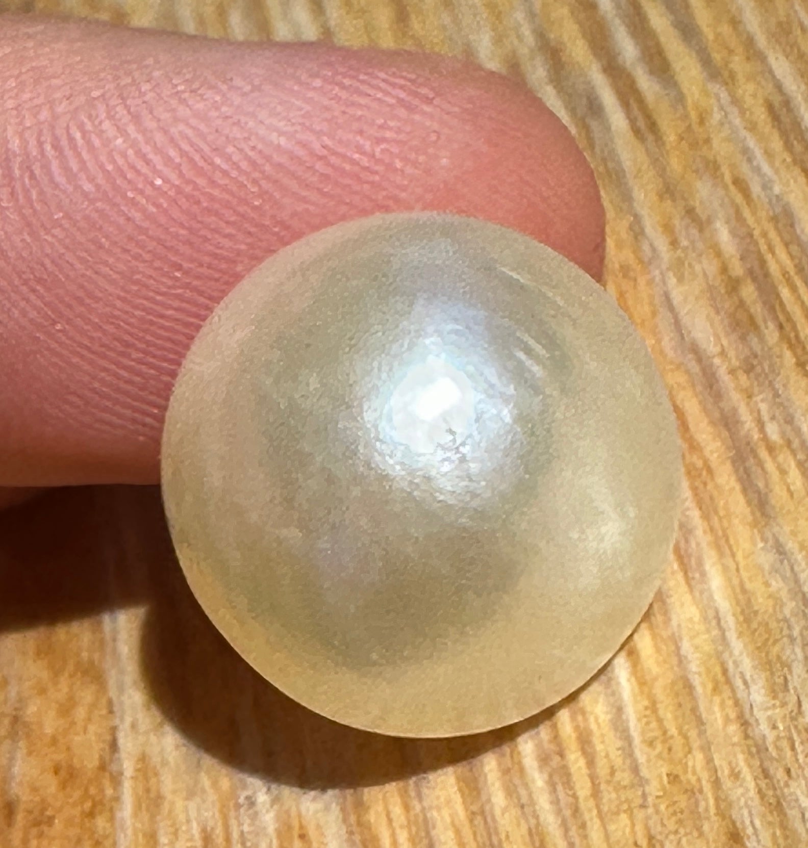 Australian white and cream Mabe Pearl unset pendant or ring or bracelet or earrings 7.165 cts