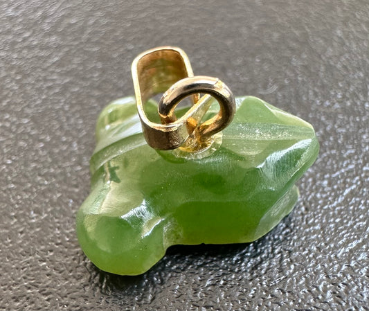 Australian Cowell Green Jade Frog Blessing Charm