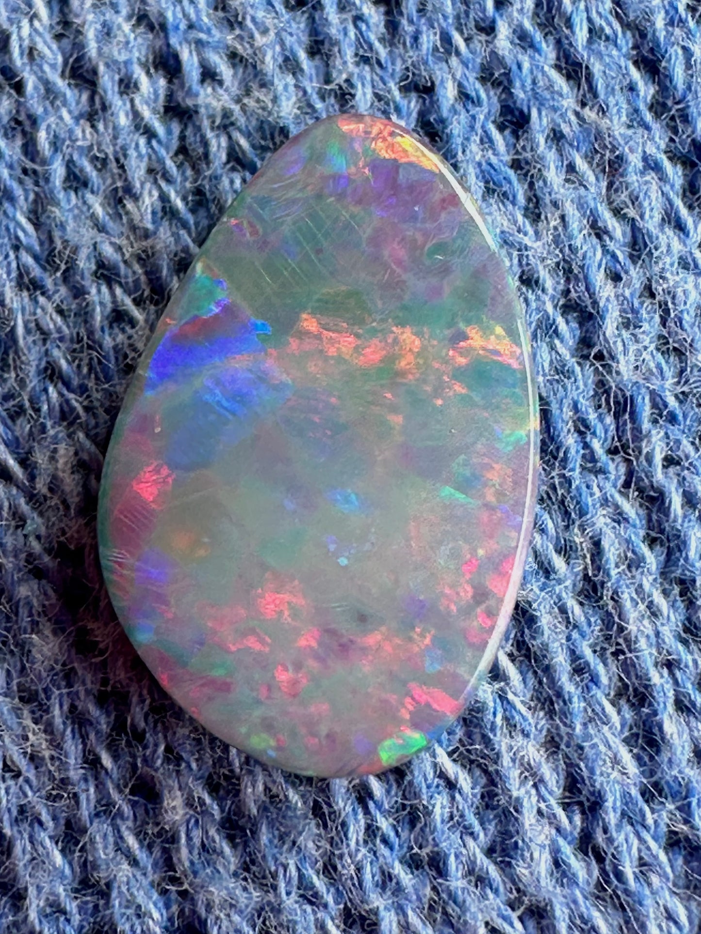 Natural Australian Opal Doublet 2.68 cts