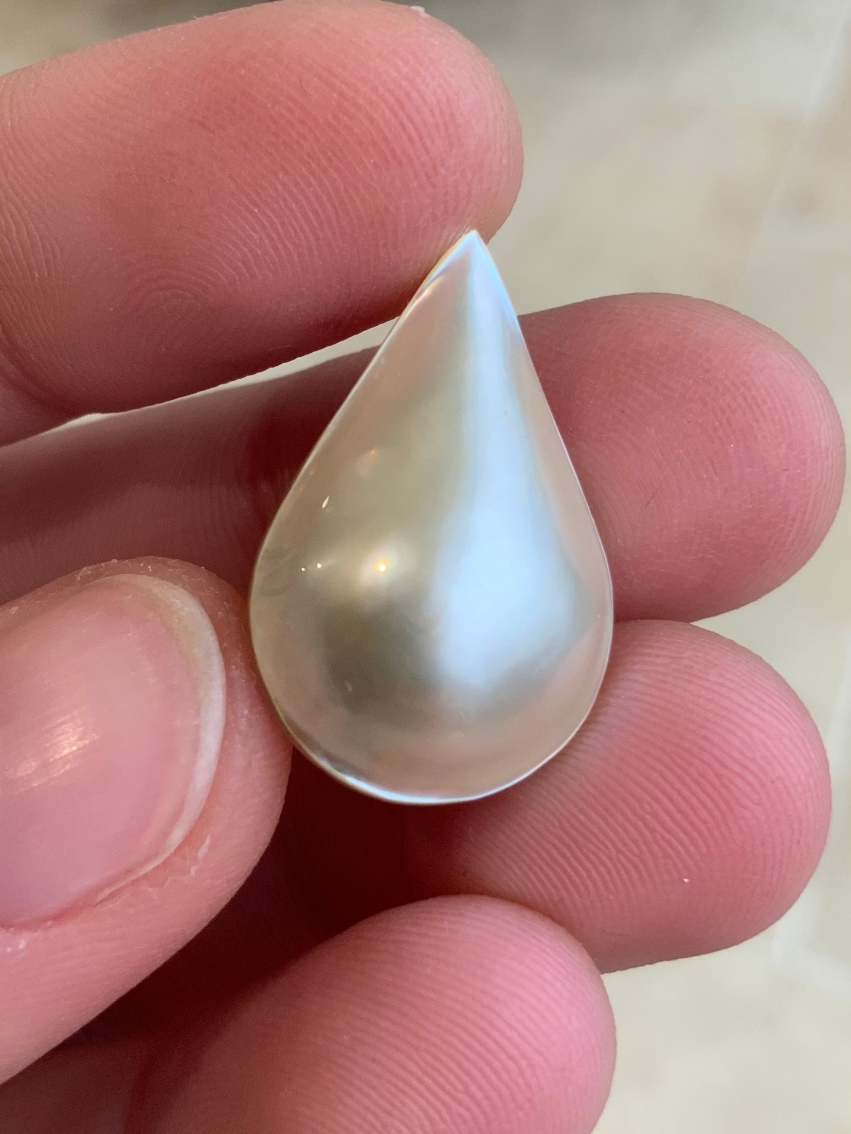 Opal Essence Mabe pearl white teardrop 