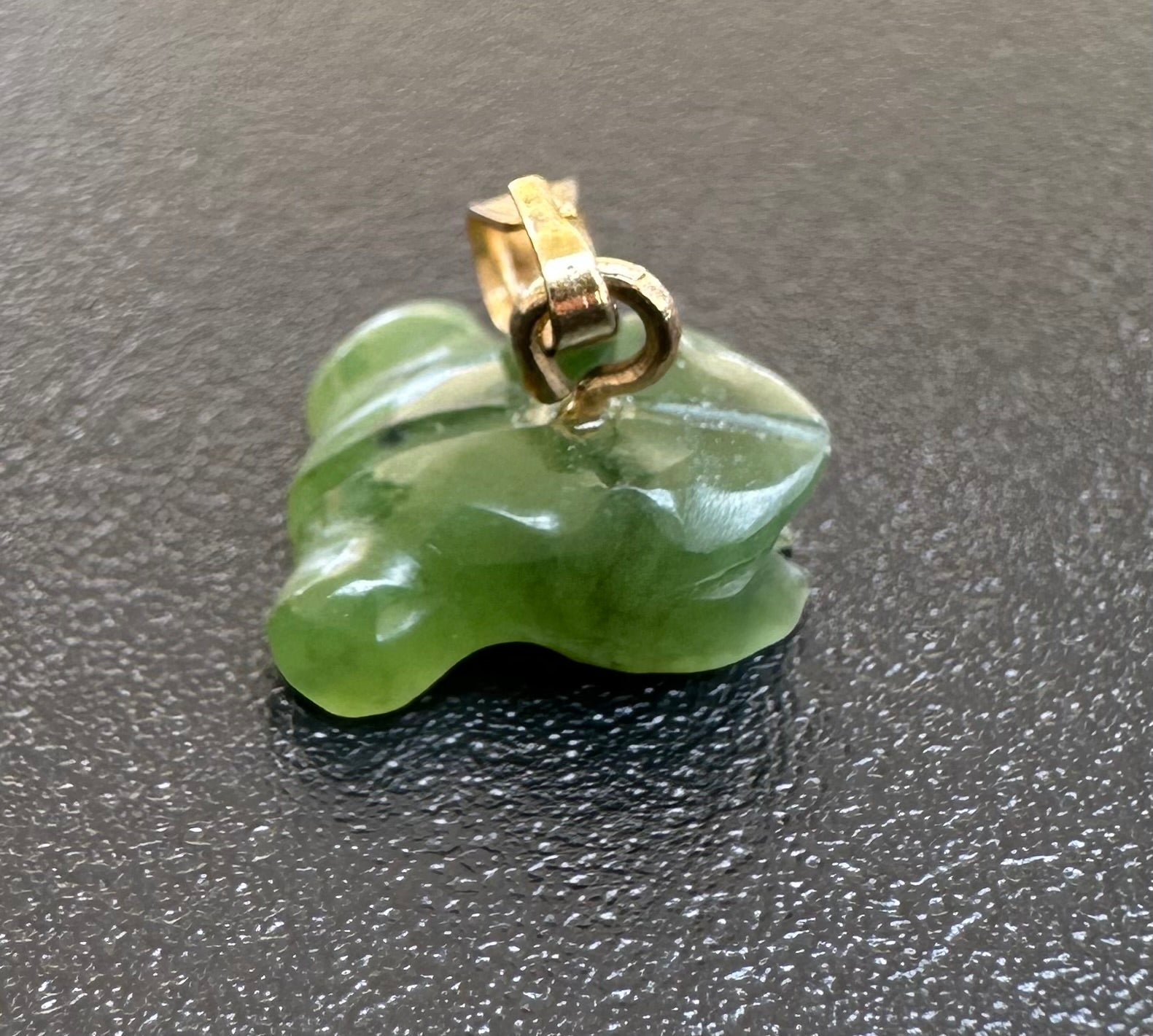 Australian Cowell Green Jade Frog Blessing Charm