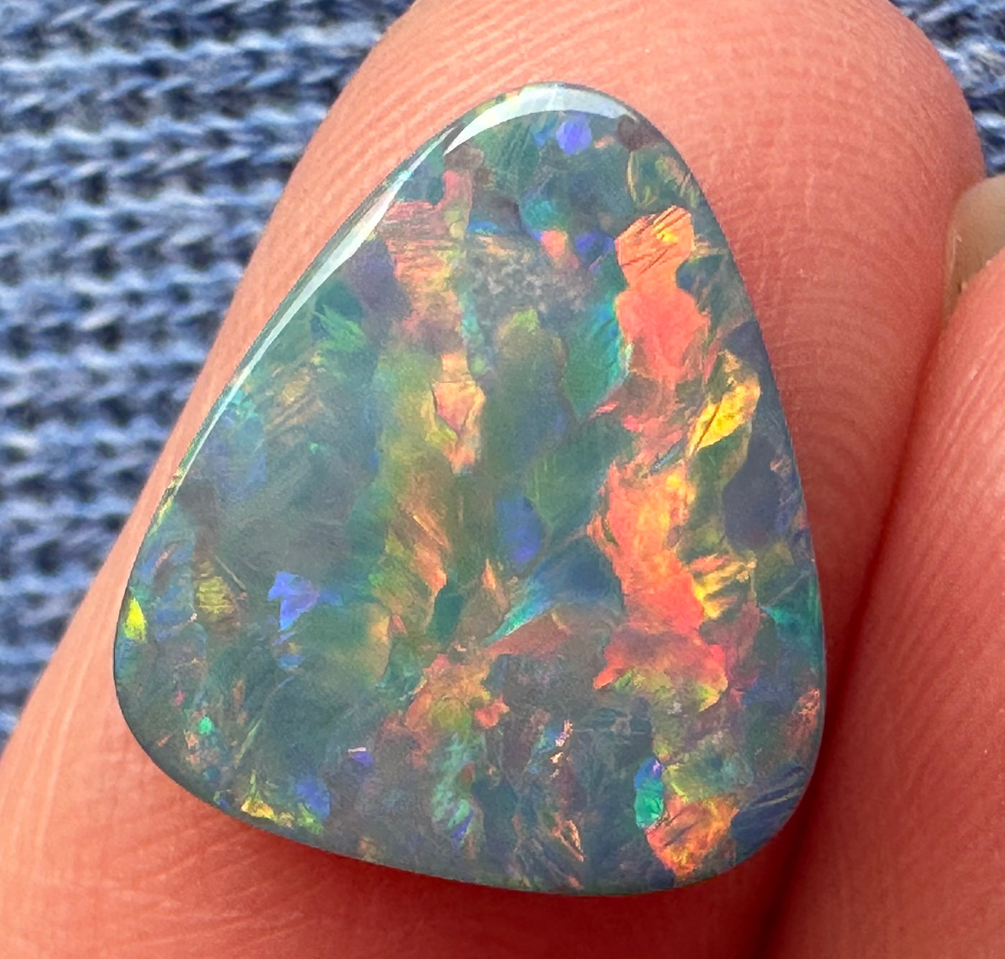 Australian Opal Doublet 3.5 cts