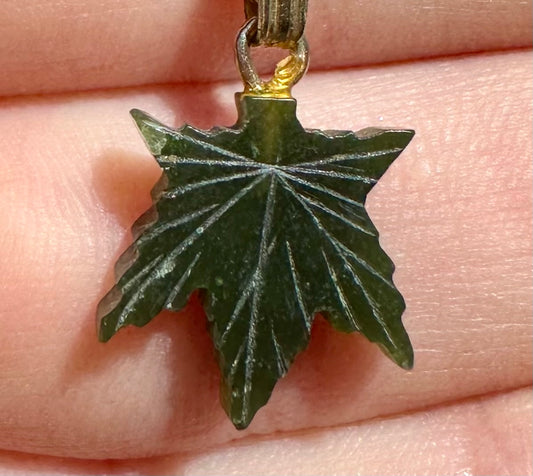 Nephrite Jade Maple Leaf Blessing blessing Pendan