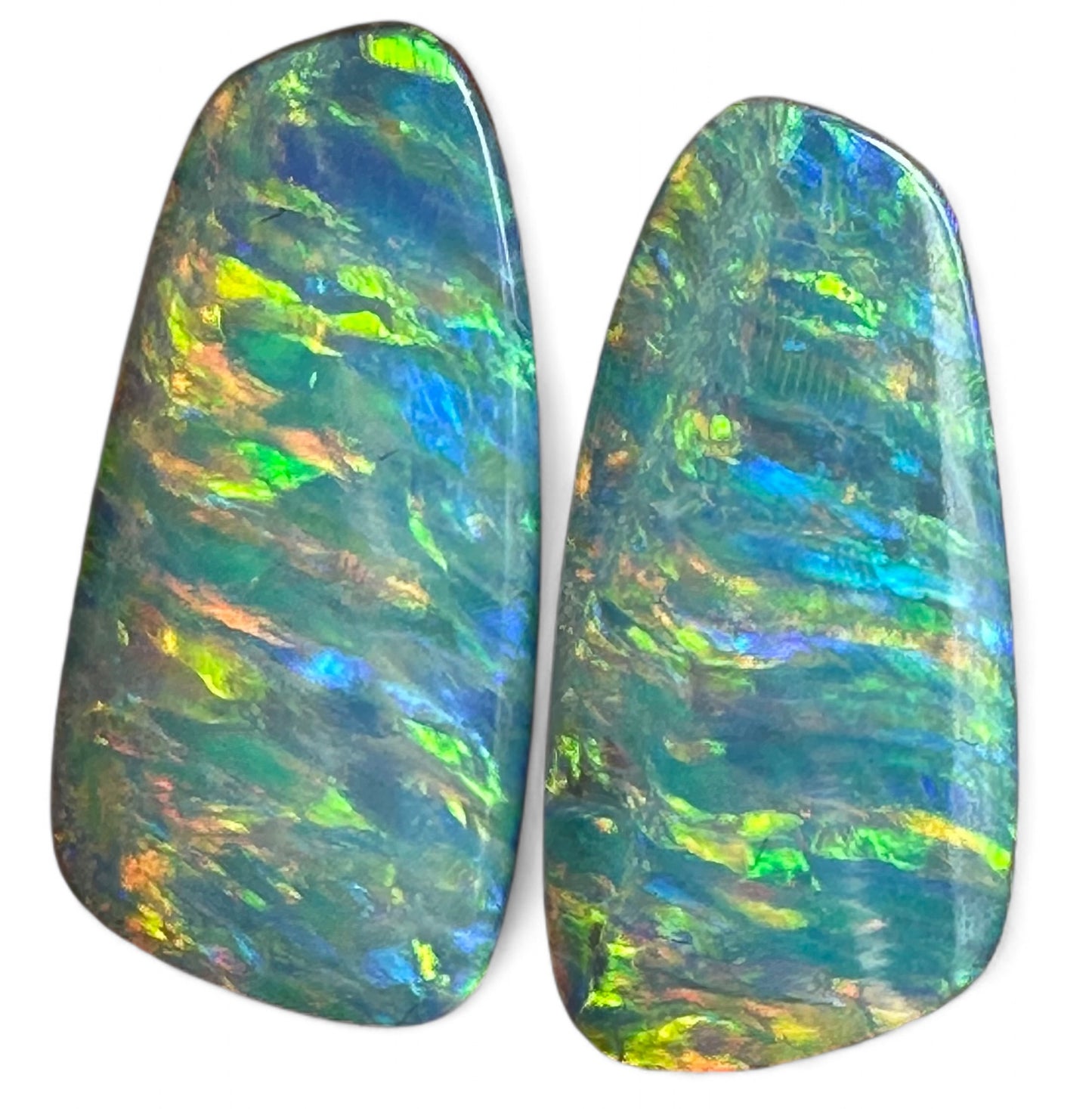 Matching Australian opal pair 5.5 cts