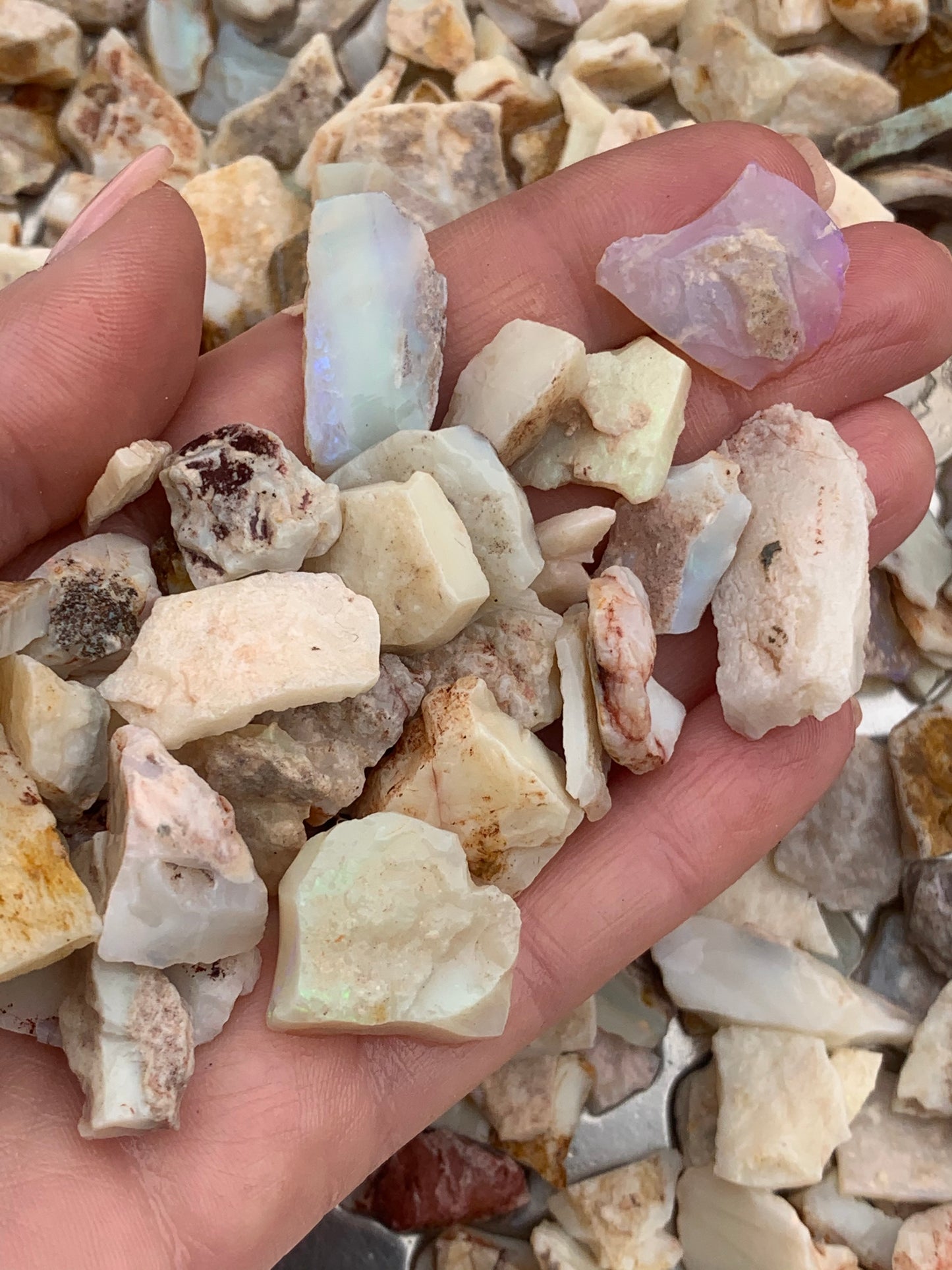 Coober Pedy Rohopalpaket 20 Unzen – Weiße Basis Mehrfarbig Südaustralien