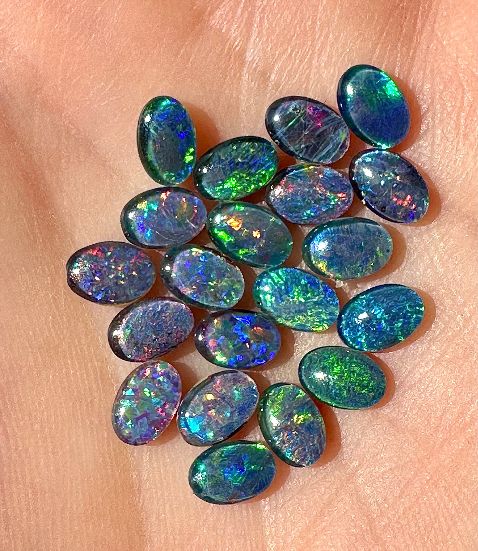 Australian Gem opal triplets 6x4 mm 