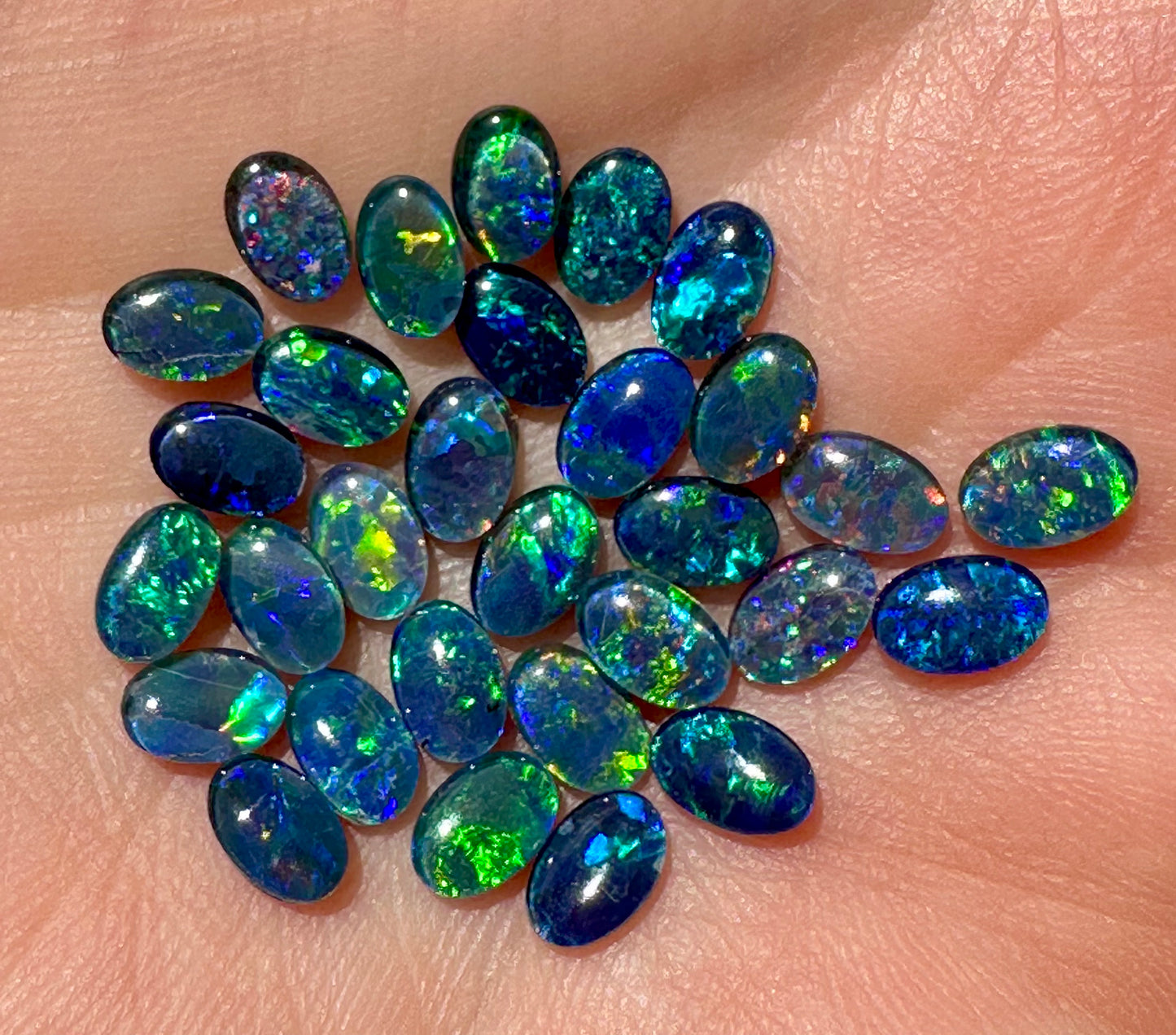 Australian Gem opal triplets 6x4 mm 