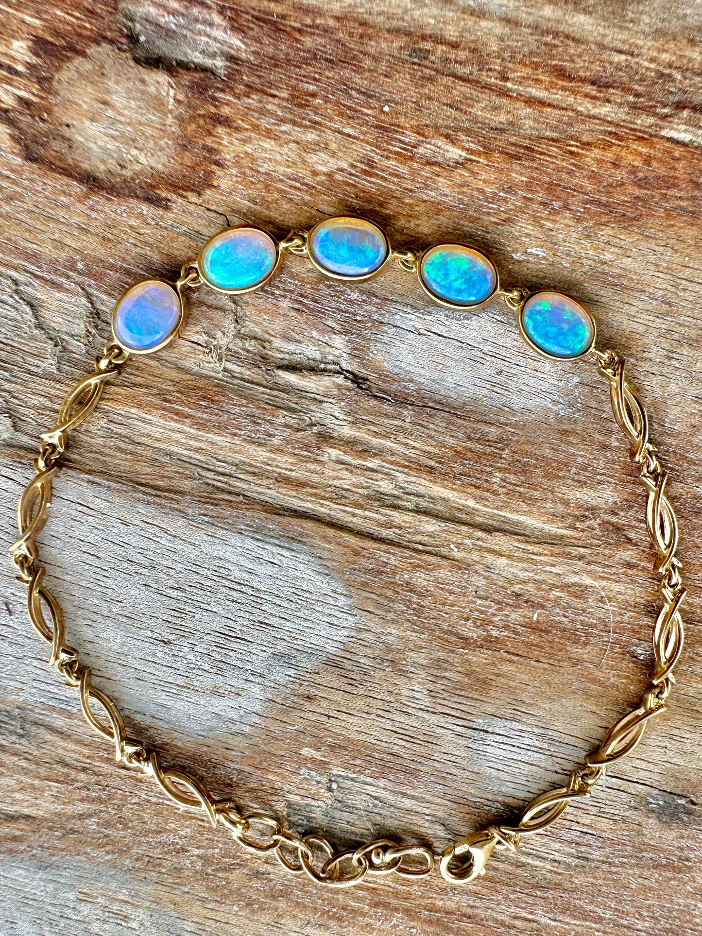 Opal bracelet set in 9k gold - Opal Essence Wholesalers 