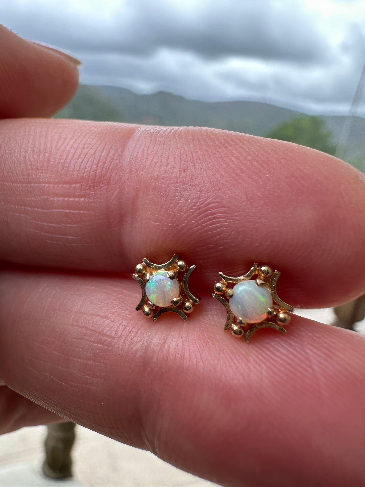 10k yellow gold Australian opal stud earrings